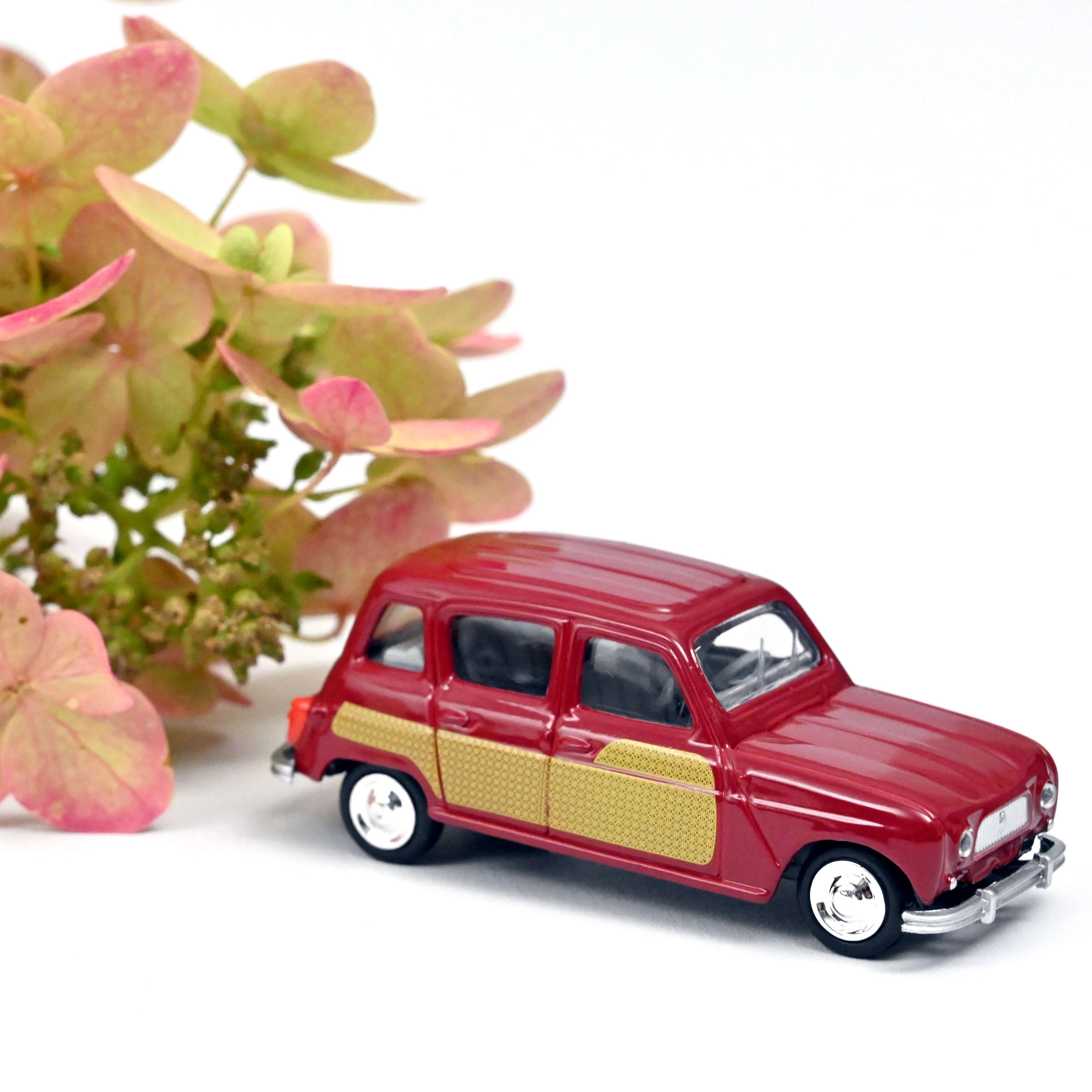 Renault 4 Parisienne 1966 Kastanienbraun 1:54