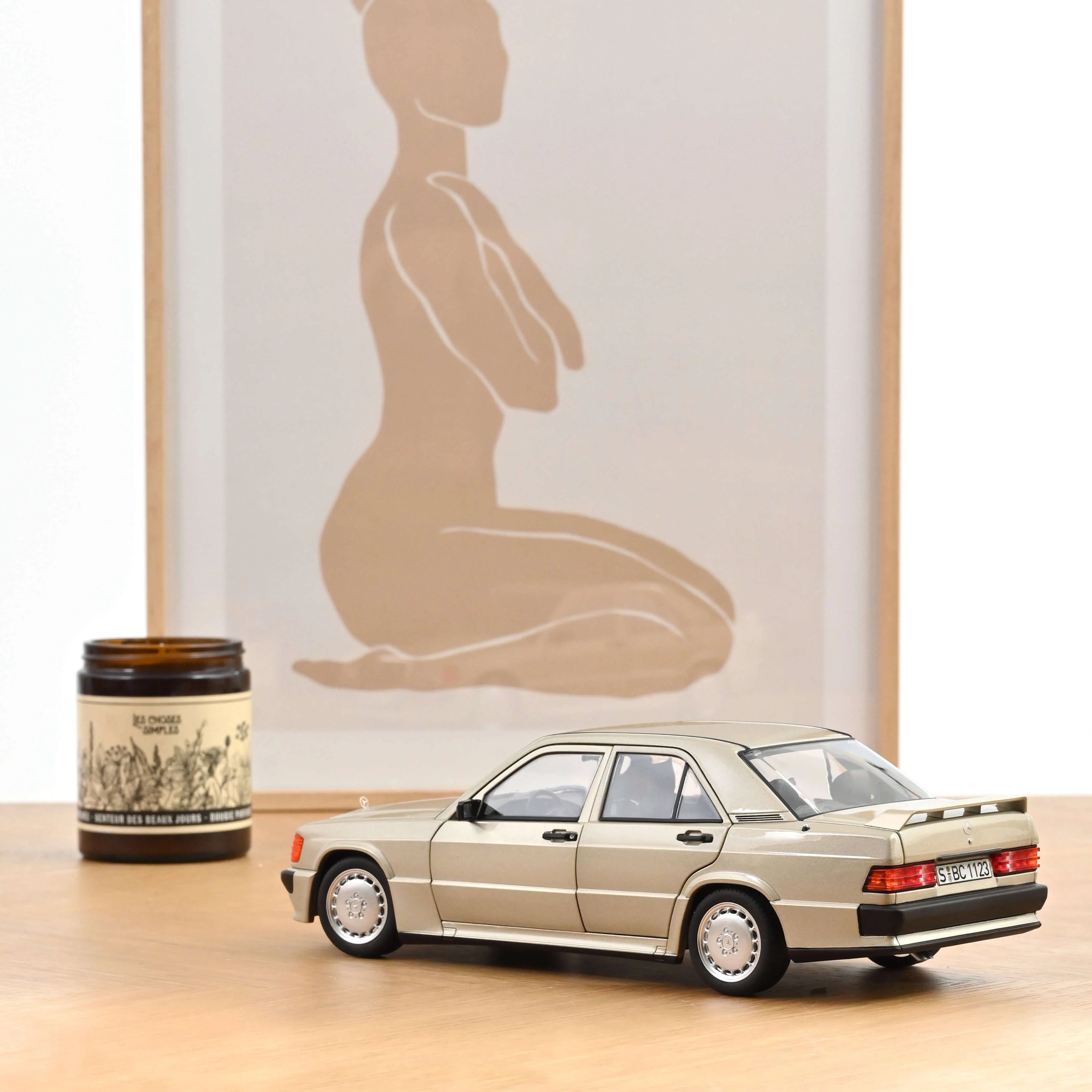 Mercedes-Benz 190 E 2.3-16 1984 Smoke Argent Métallisé 1/18