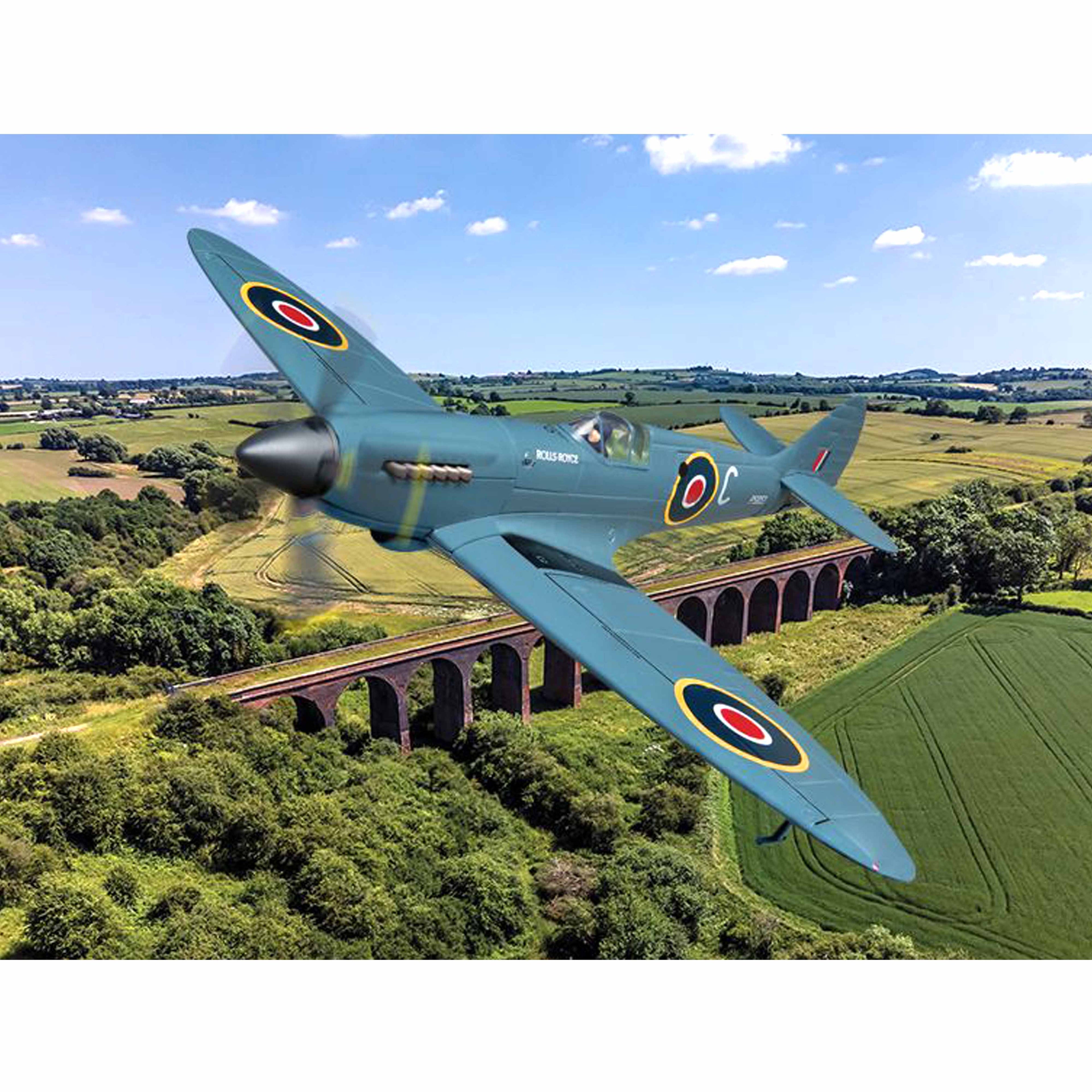 Supermarine Spitfire PR.XIX G-RRGN Rolls Royce Heritage Hanger 1:72