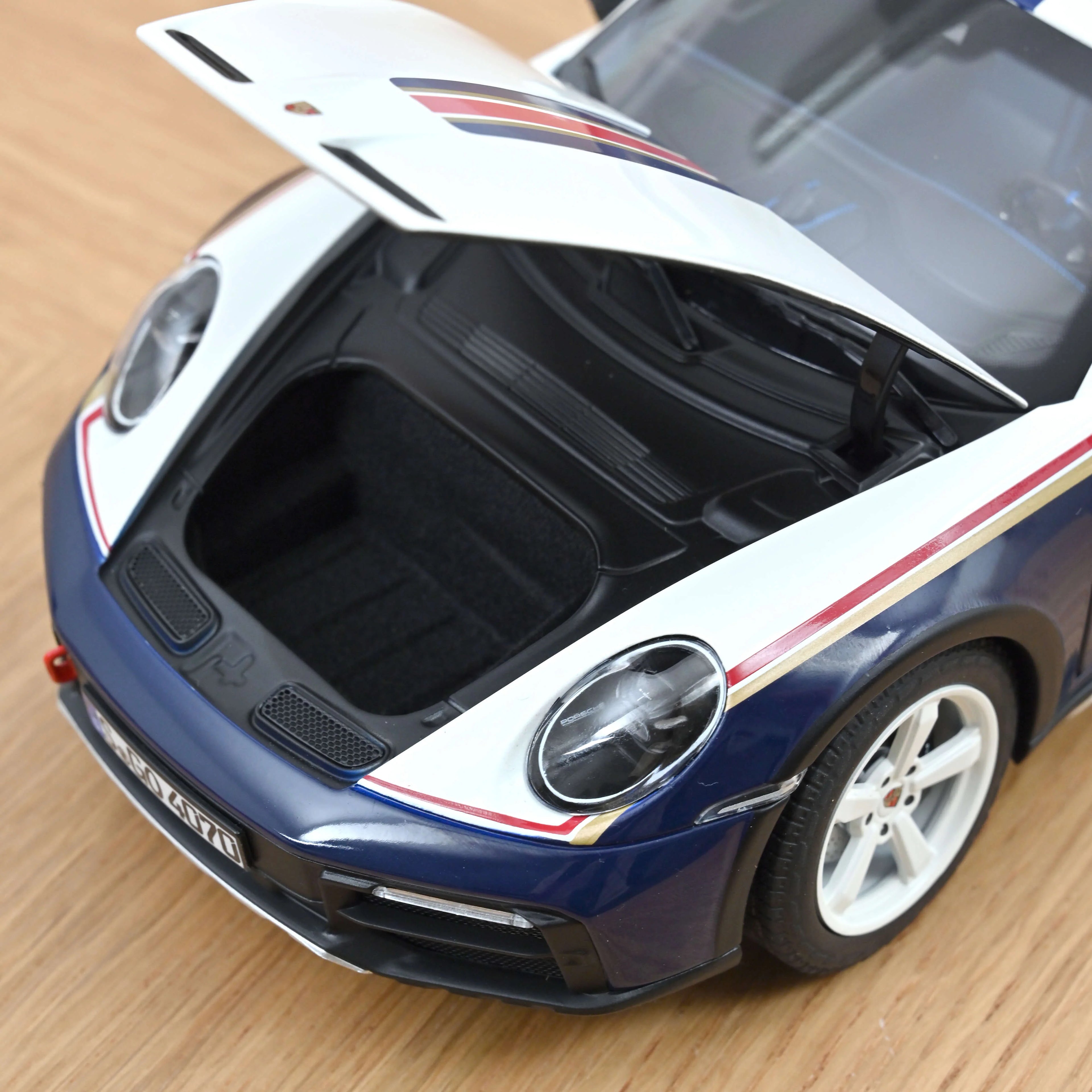 Porsche 911 Dakar 2023 Chemins accidentés 1:18