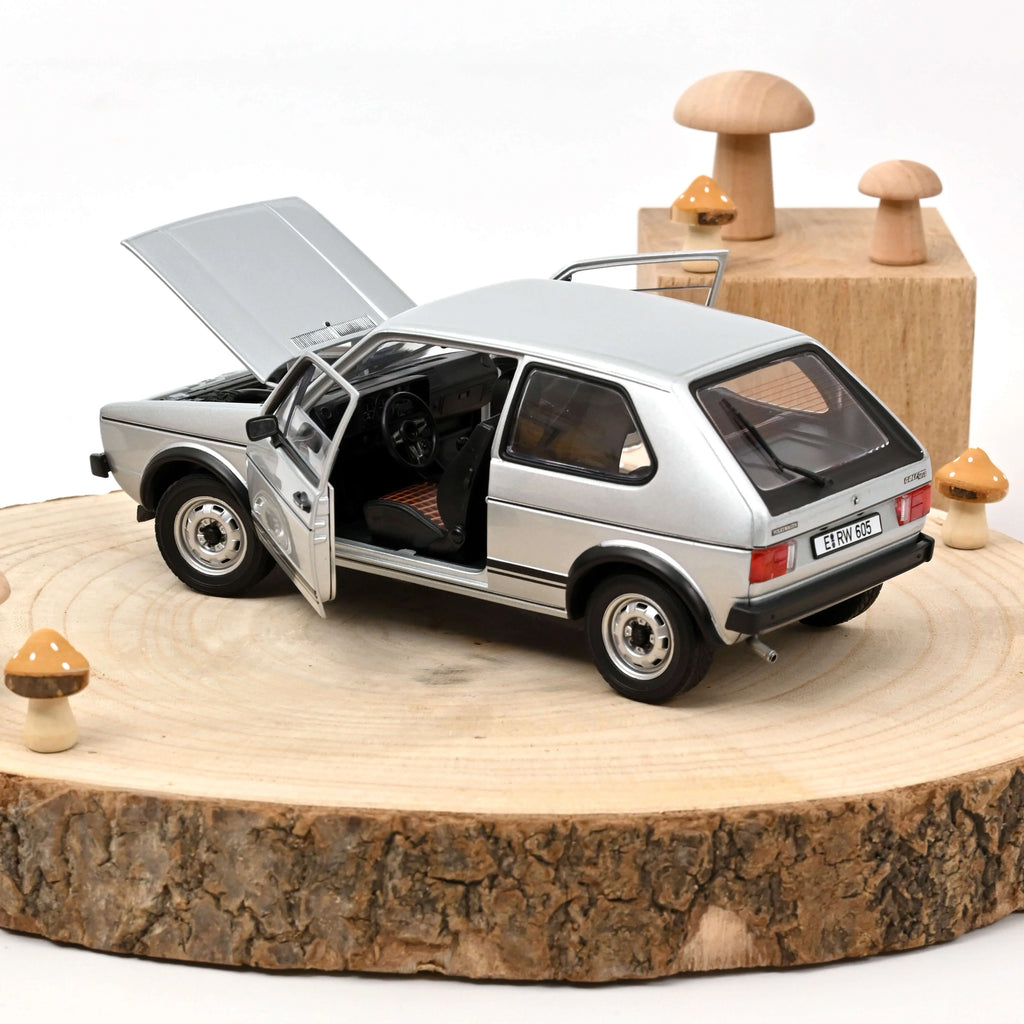 VW Golf GTI 1976 Argent 1:18