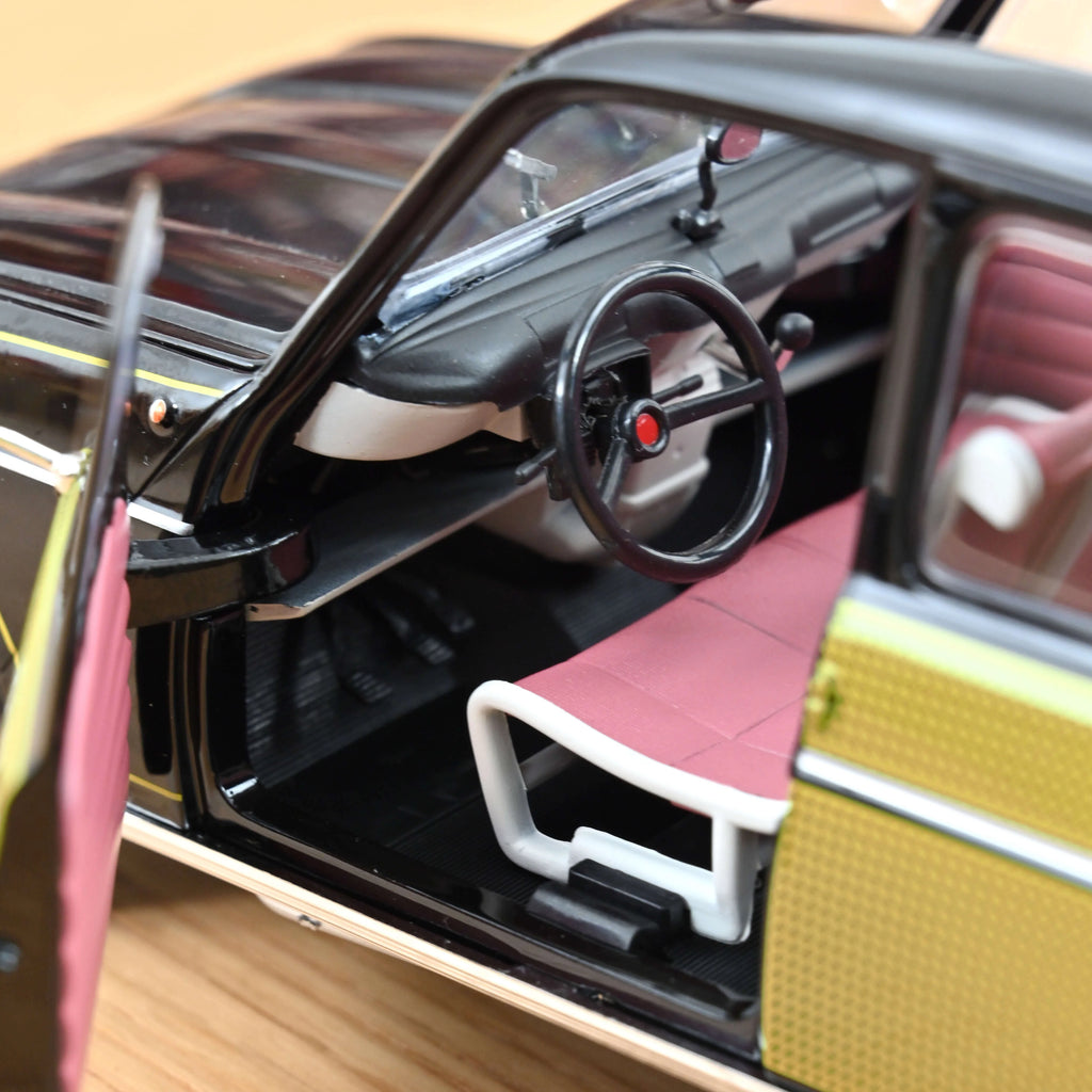 Renault 4 Parisienne 1963 Black & Yellow 1:18 - 200pcs