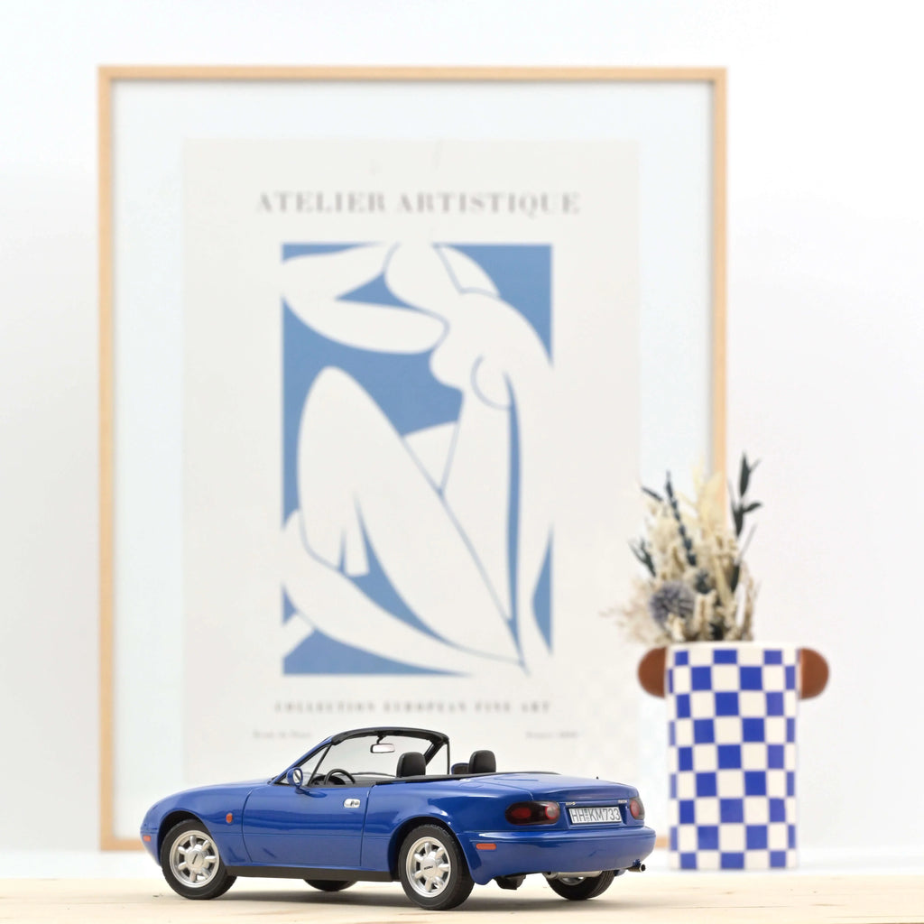 Mazda MX-5 1989 Navy Blue 1:18 - 100pcs