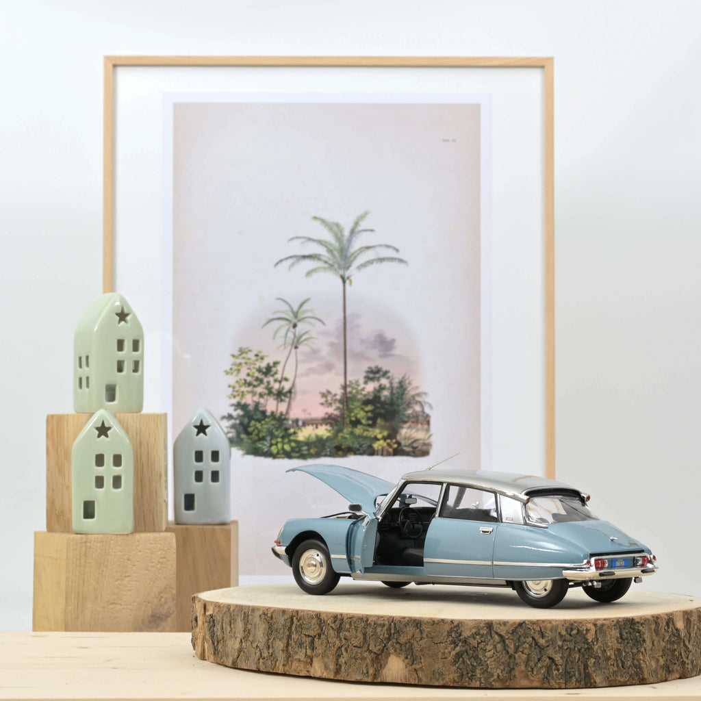Citroën DS 23 Pallas 1973 Blue/Silver 1:18 - 400pcs