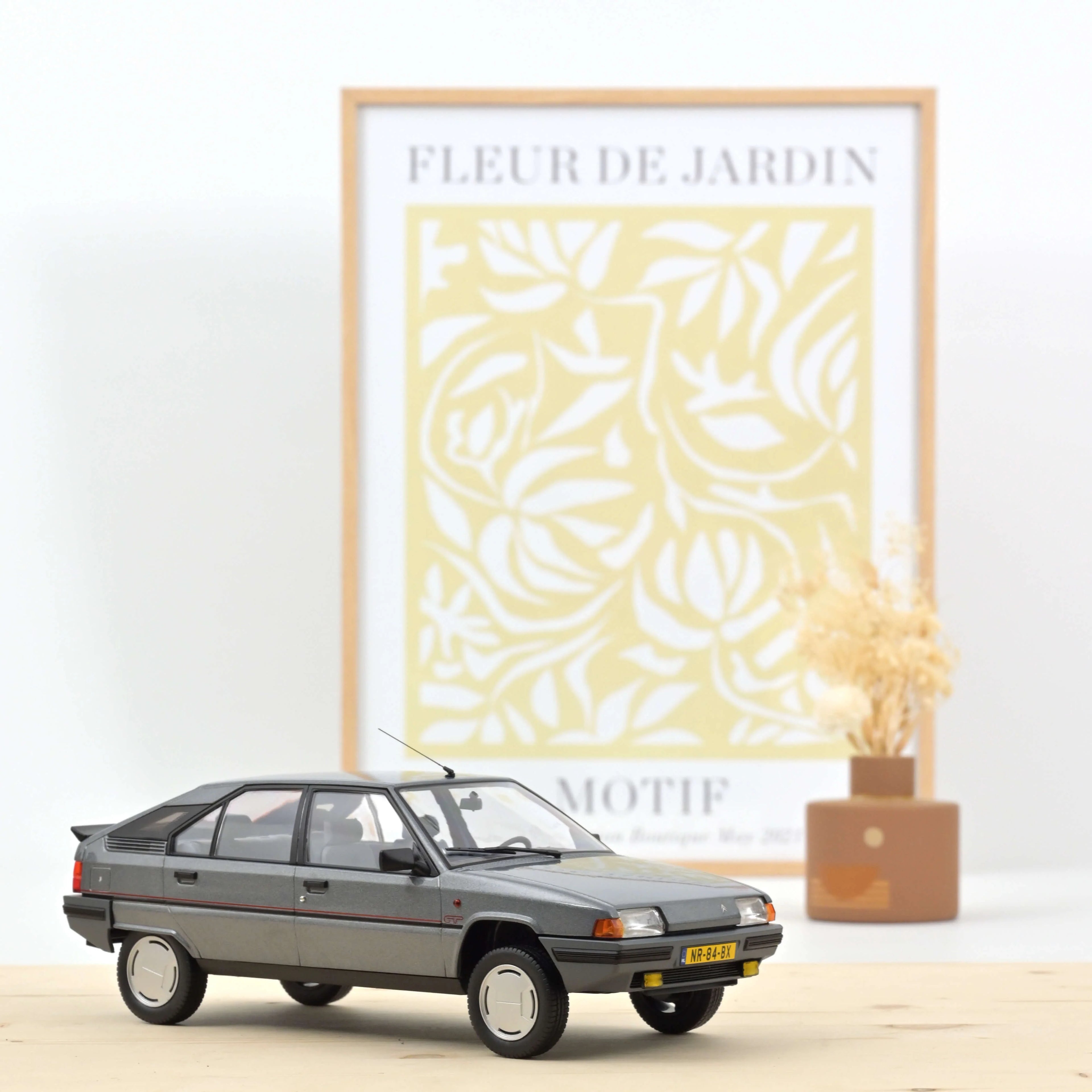 Citroën BX 19 GT 1984 Fox Grey NL version 1:18 - 300pcs