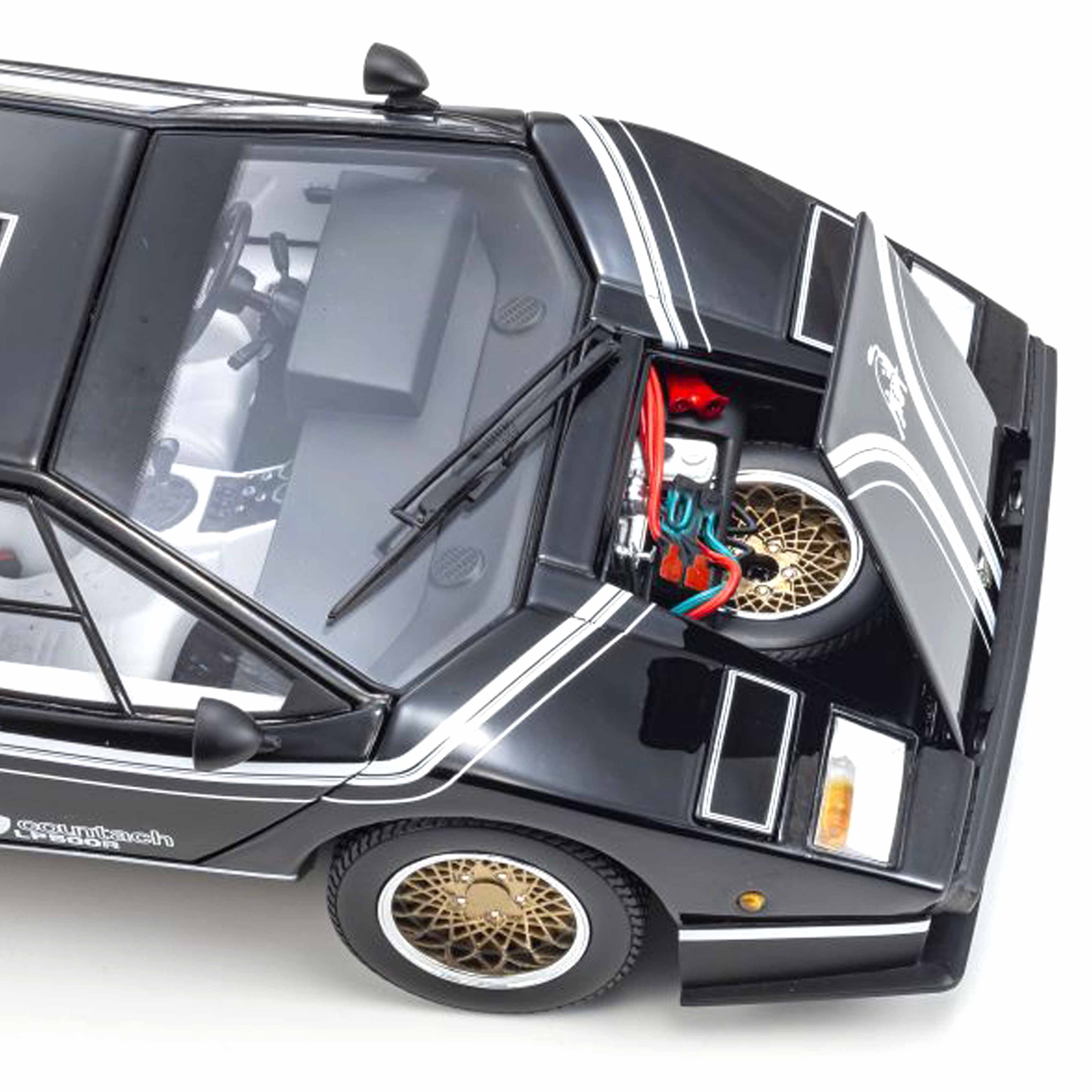 Lamborghini Countach LP5000 Black/White 1:18