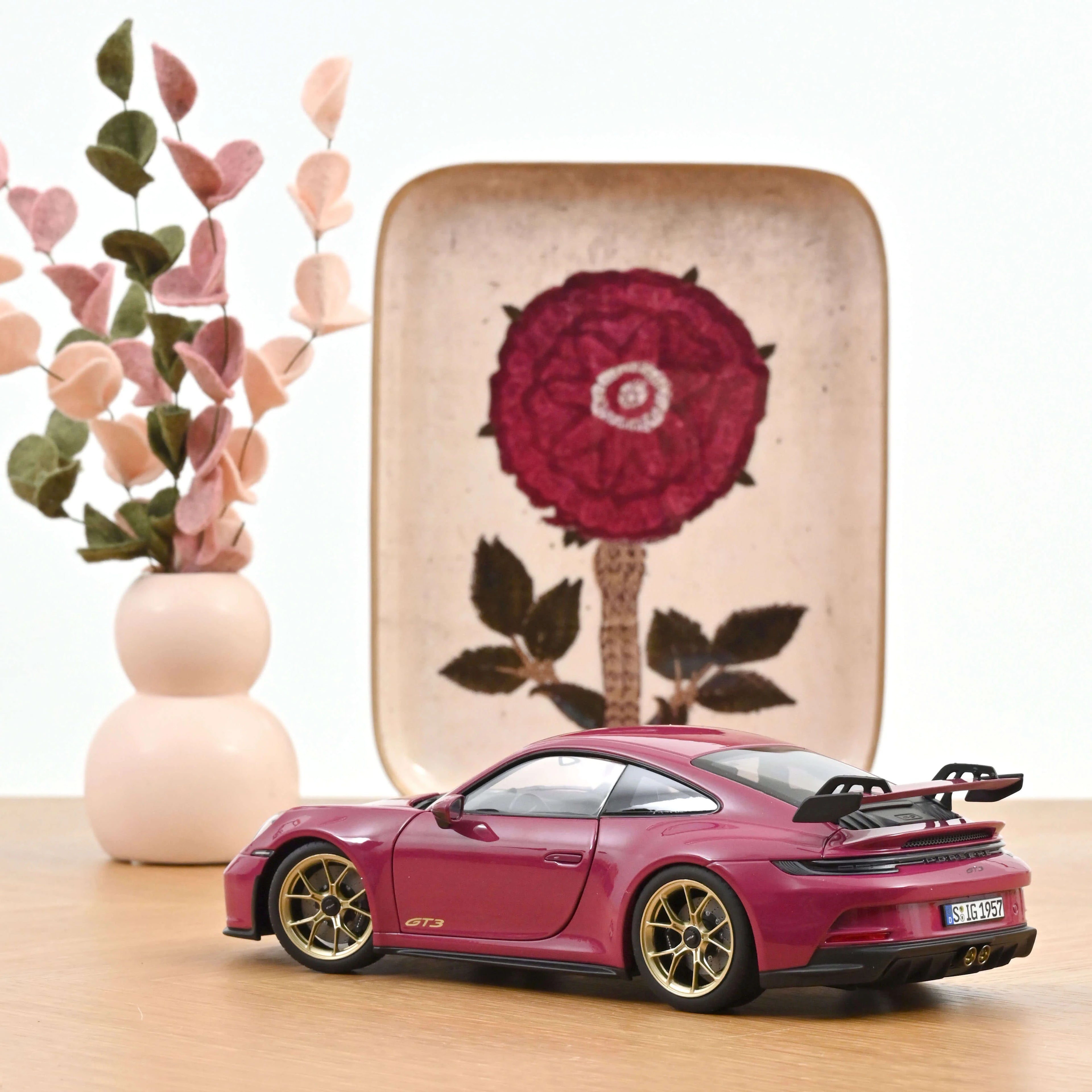 Porsche 911 GT3 2021 Ruby Star Neo 1:18