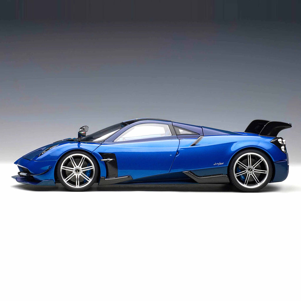Pagani Huayra BC 2016 Carbone bleu/Carbone 1:18