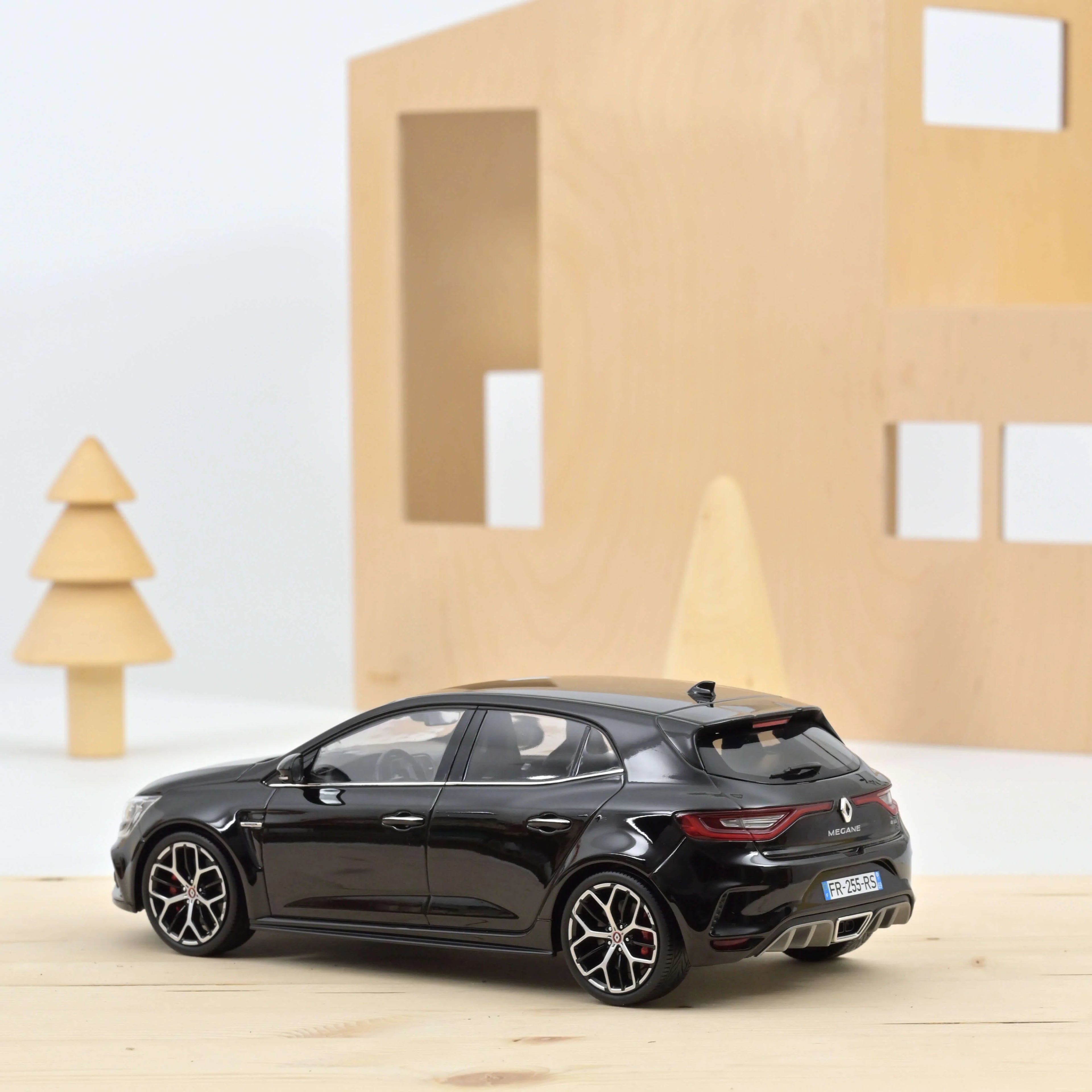Renault Megane R.S Trophy 2019 Diamond Black 1:18 - 300pcs