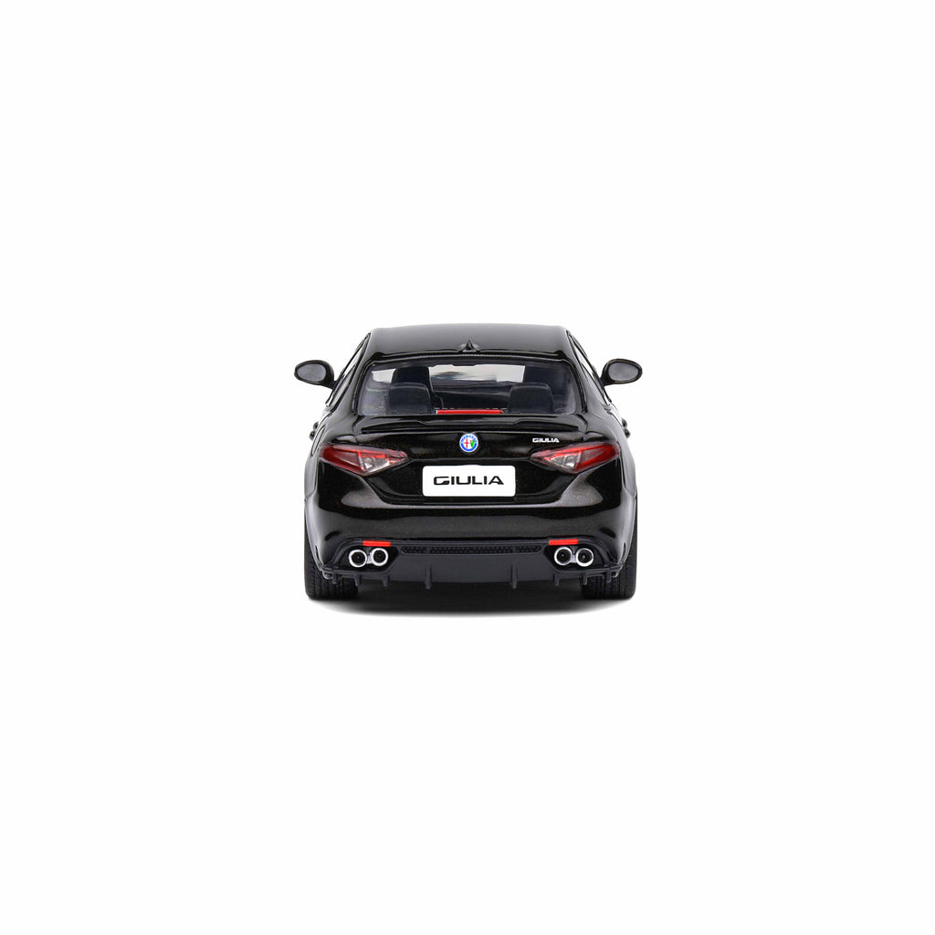 Alfa Romeo Giulia Quadrifoglio Black 2019 1:43