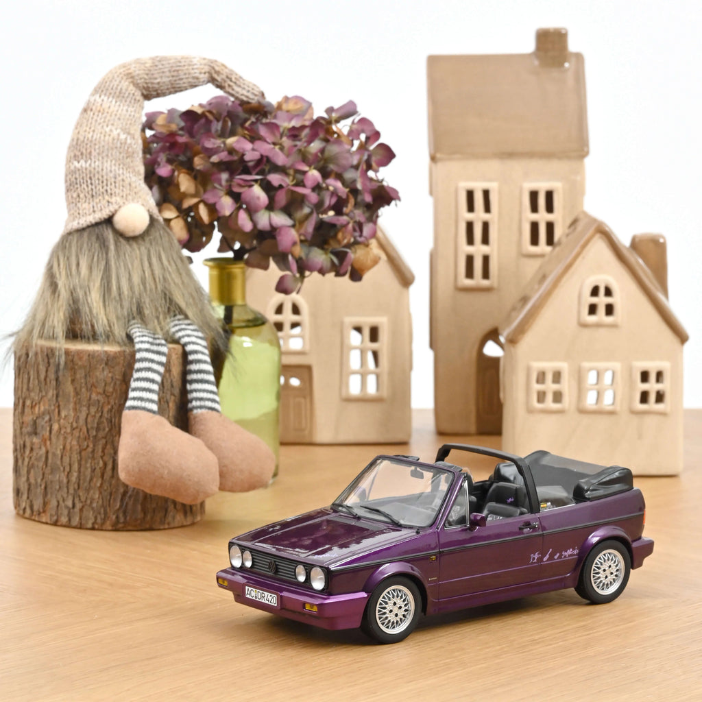 VW Golf Cabriolet 1992 Purple metallic 1:18 - 500pcs