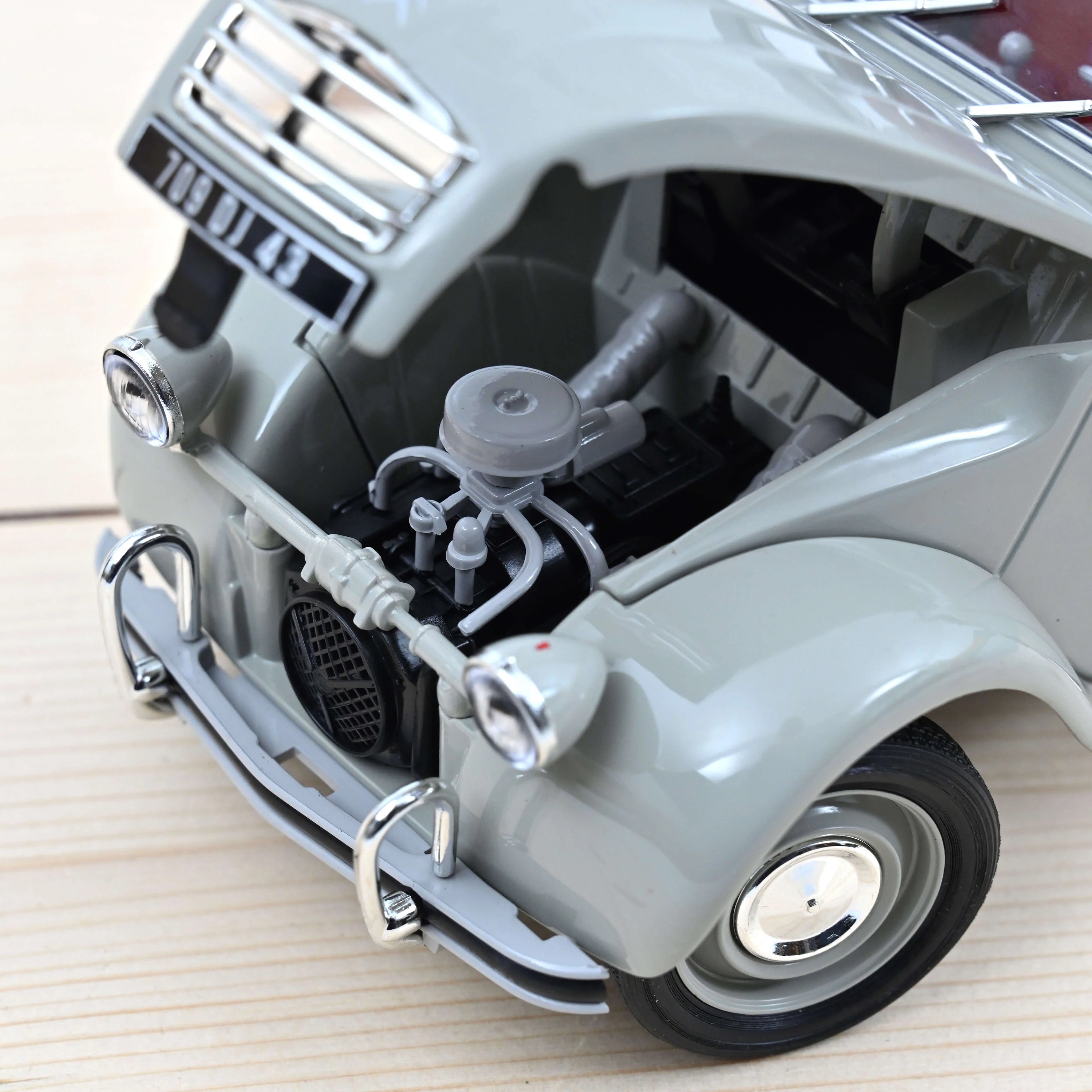 Citroën 2CV AZAM 1966 Rosé-Grau 1:17