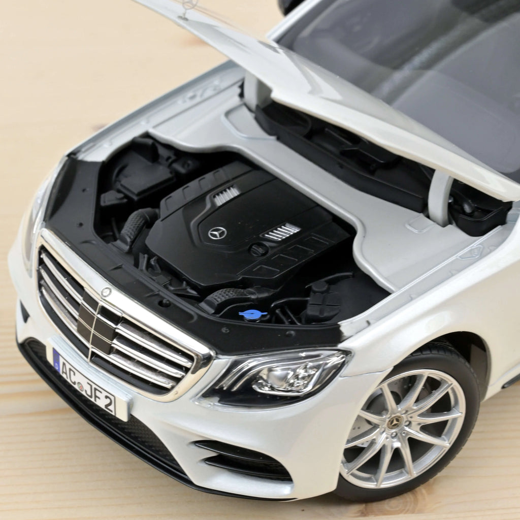 Mercedes-Benz S-Class AMG-Line 2018 White metallic 1:18