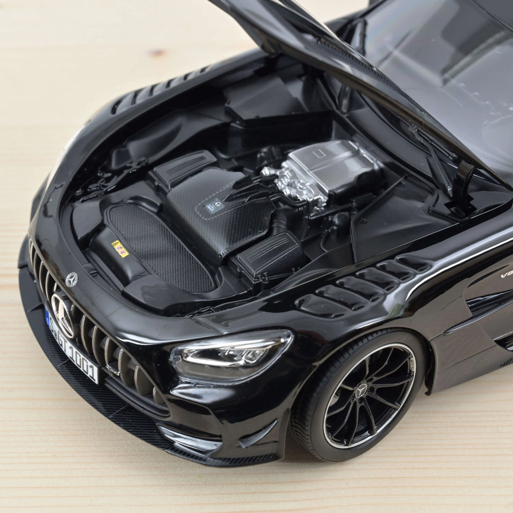 Mercedes-AMG GT Black Series 2021 Noir 1:18