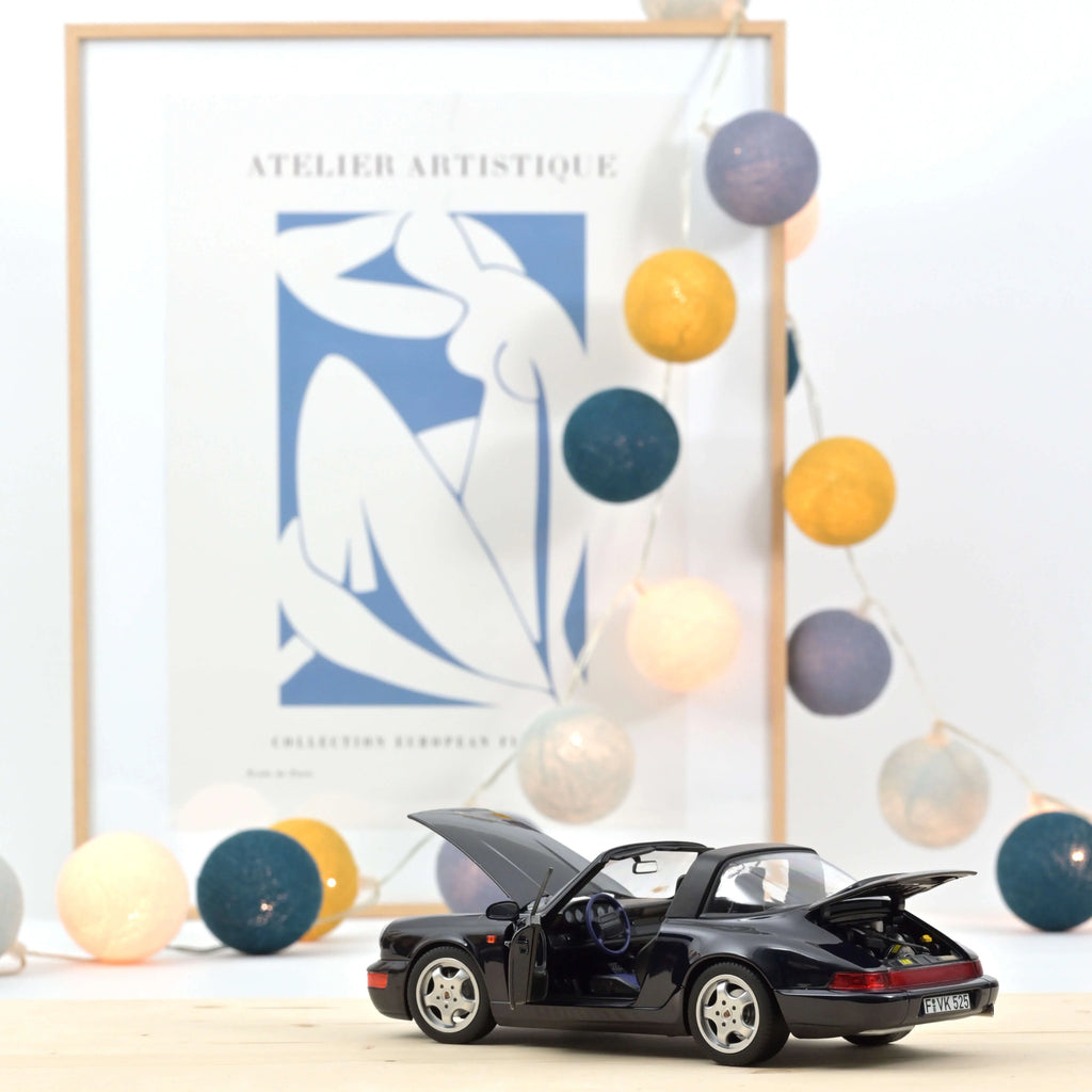 Porsche 911 Carrera 4 Targa 1991 Blau metallic 1:18