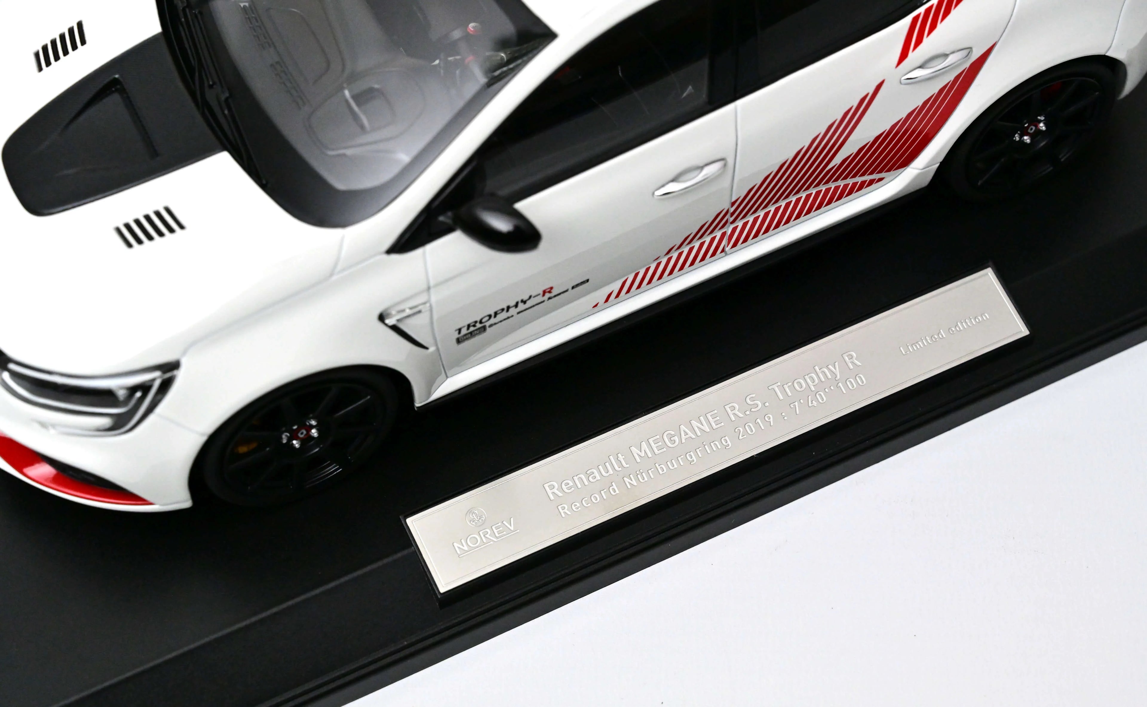 Renault Megane RS Trophy-R 2019 Record Version 1:18 – 400 Stk.