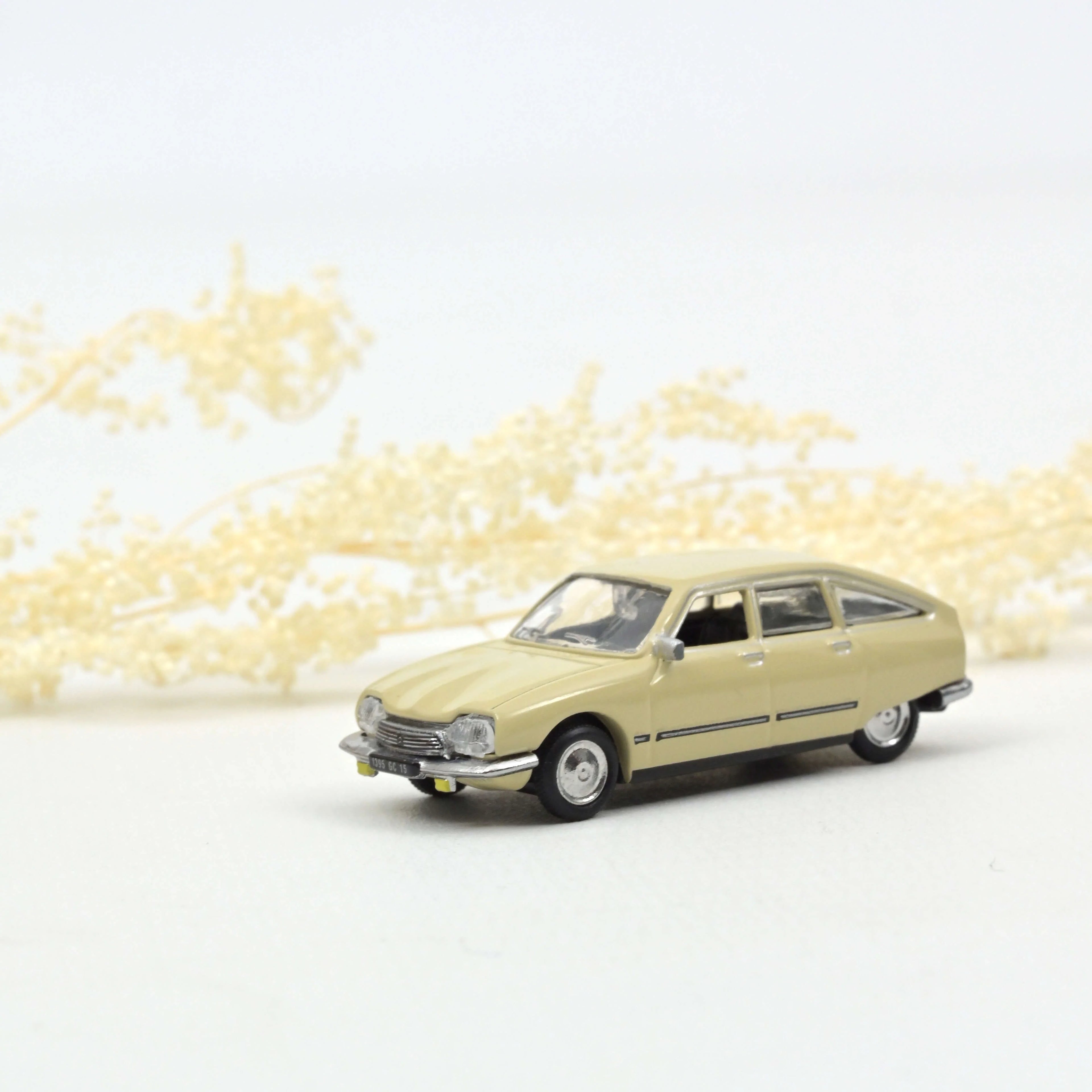 Citroën GS Pallas 1977 Beige 1:87