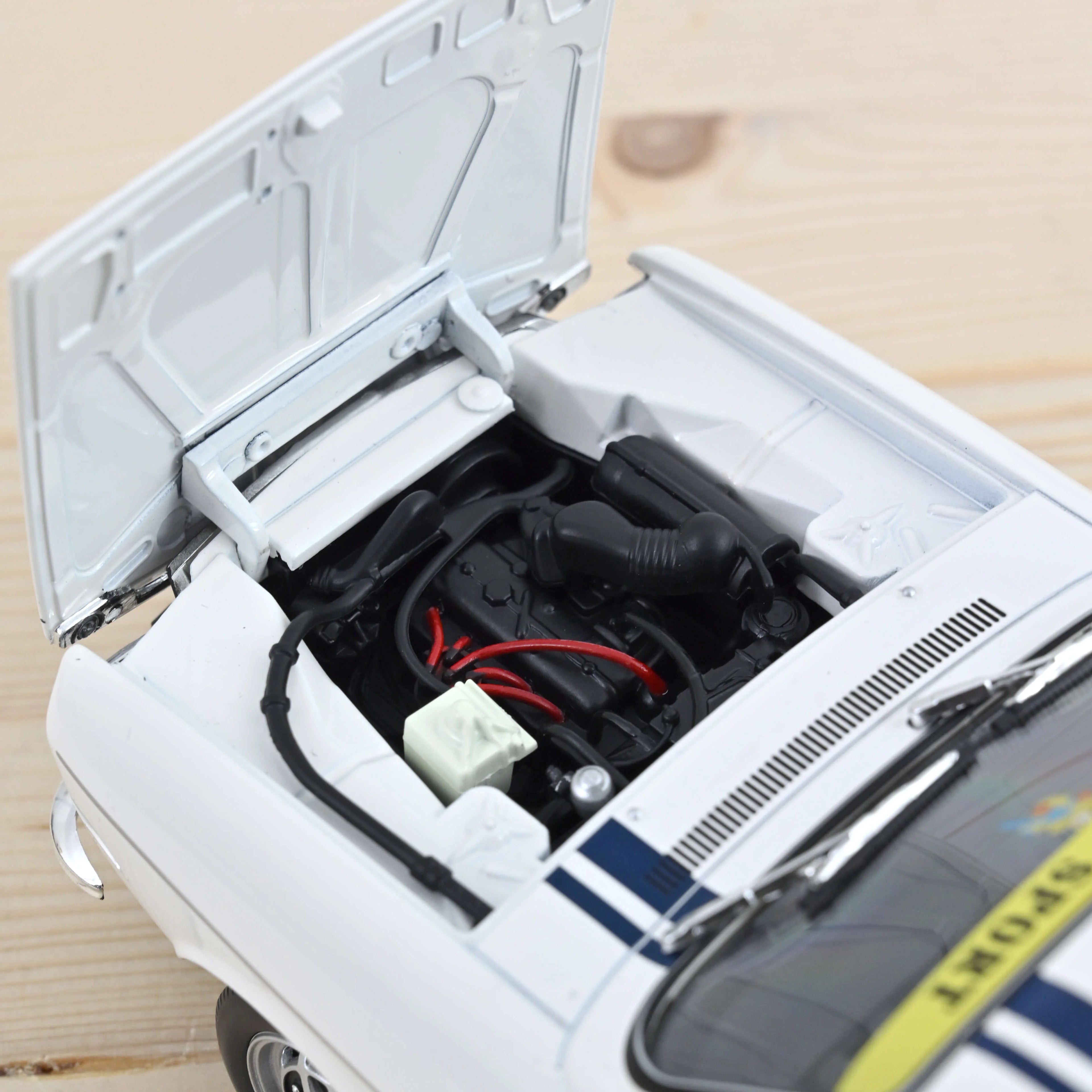 Renault 12 1993 Tuning 1:18 - 300 Stk.