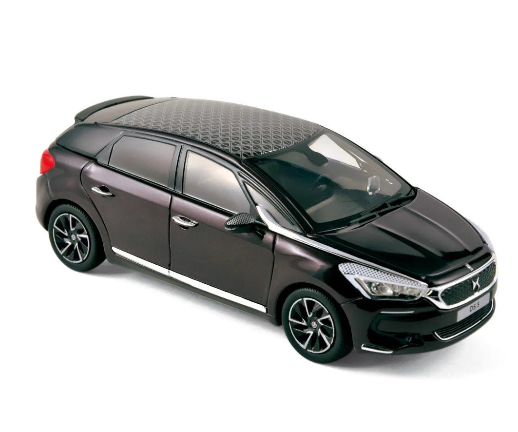 DS 5 2015 Whisper Purple 1:43