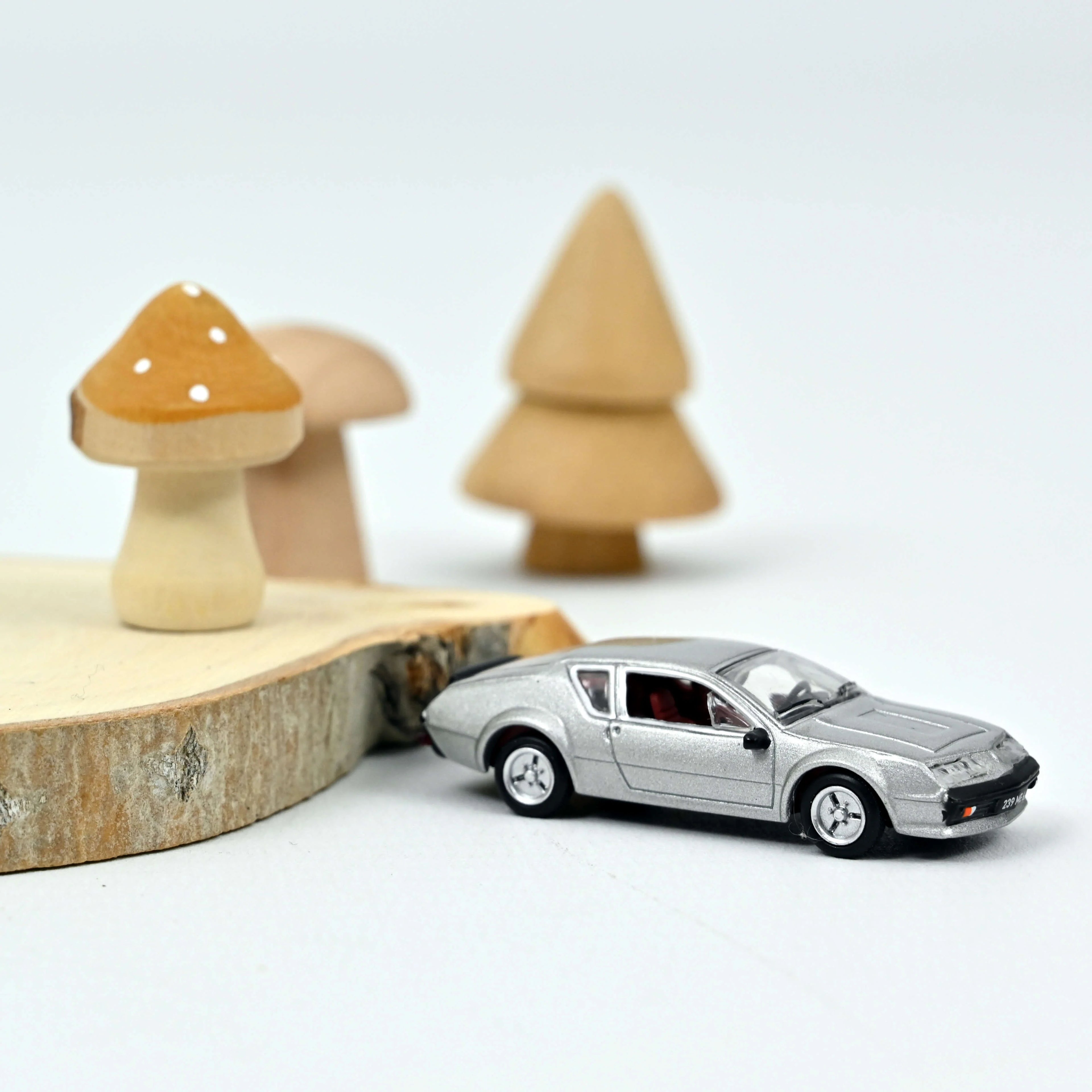 Alpine A310 1977 Gris métallisé 1:87