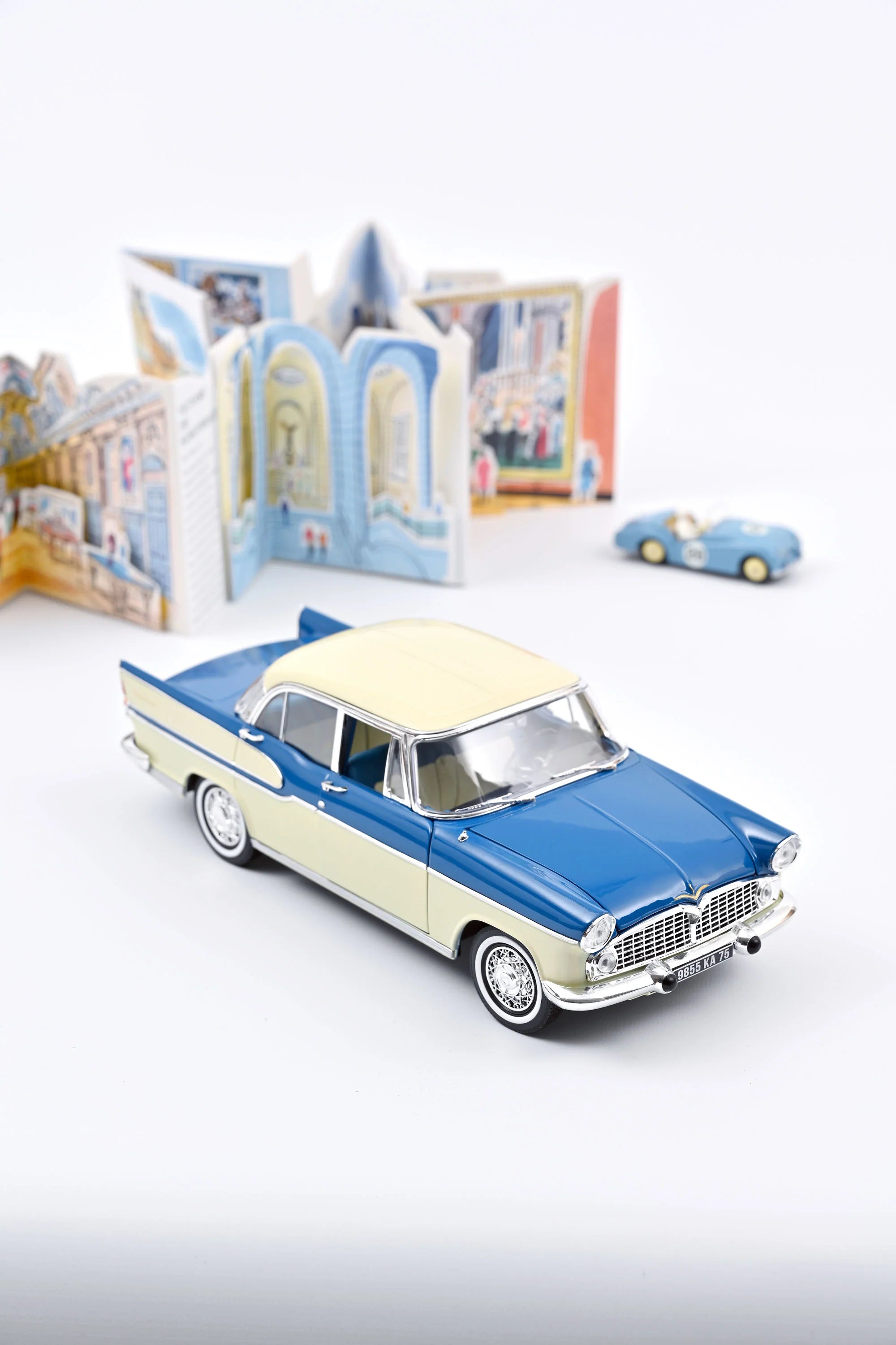 Simca Vedette Chambord 1960 Tropic Green&China Ivory 1:18