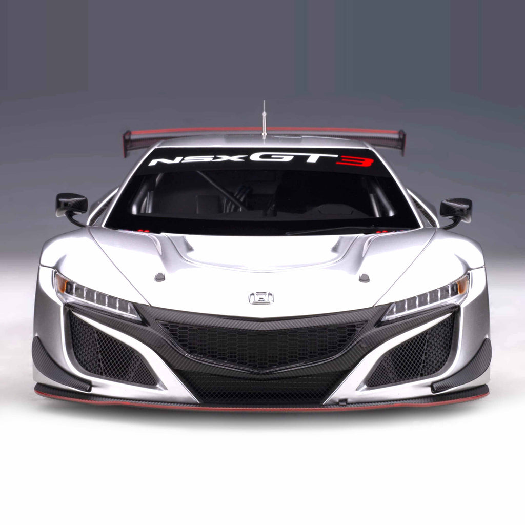 Honda NSX GT3 2018 Silber 1:18