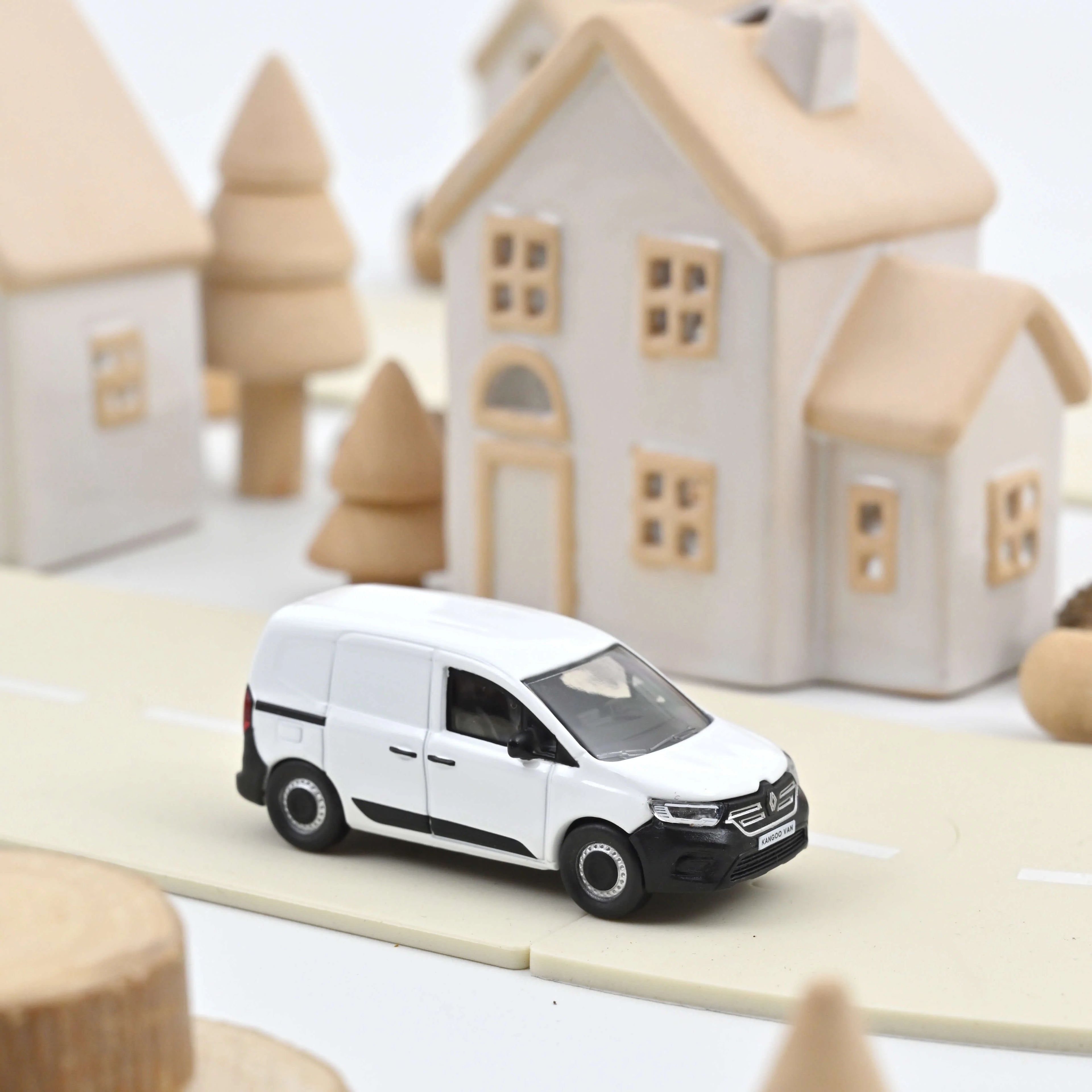 Renault Kangoo Van 2025 Mineral White 1:64