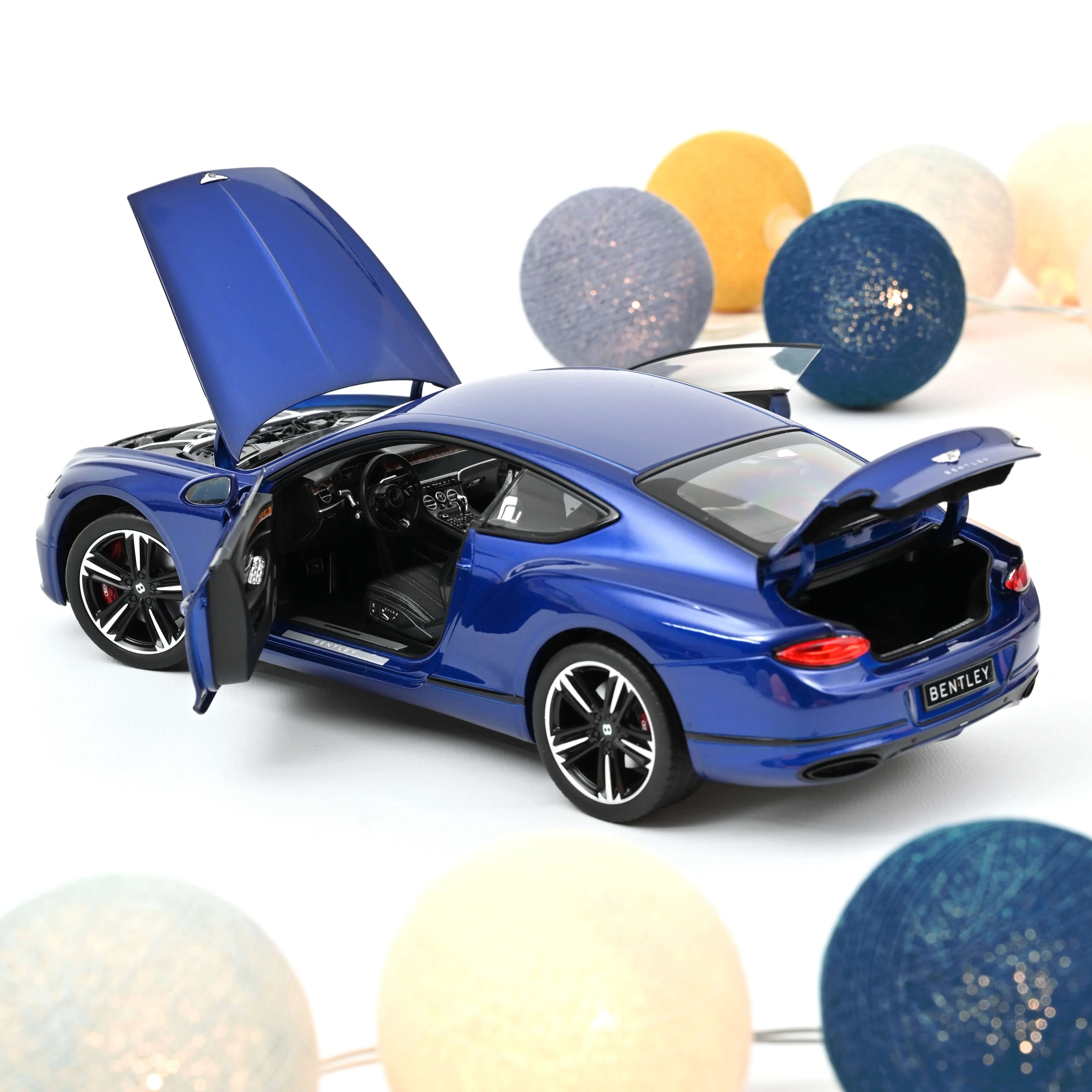 Bentley Continental GT 2018 Sequin Blue 1:18