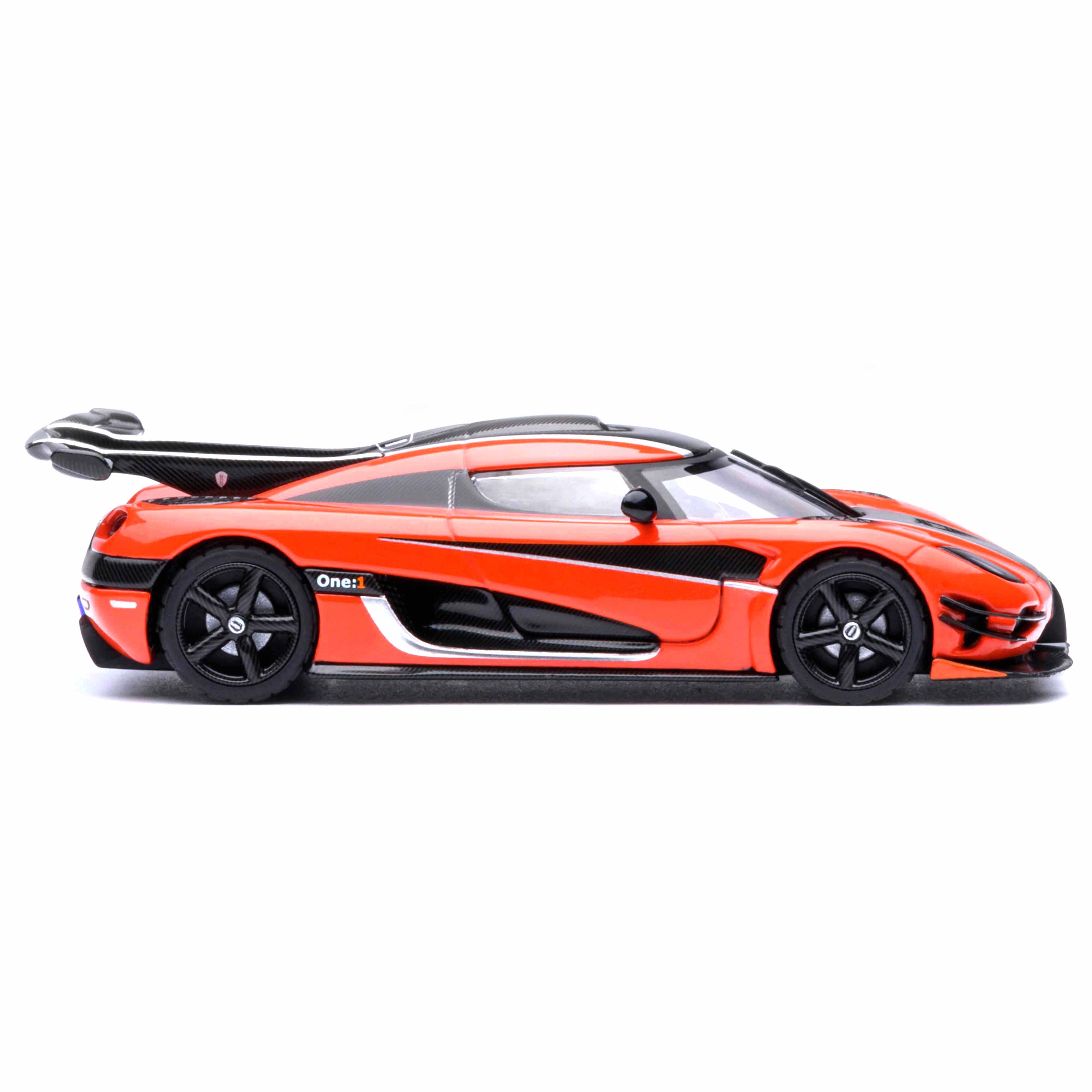 Koenigsegg One : 1 Lava orange/Carbon fiber/Silver stripes  1:64