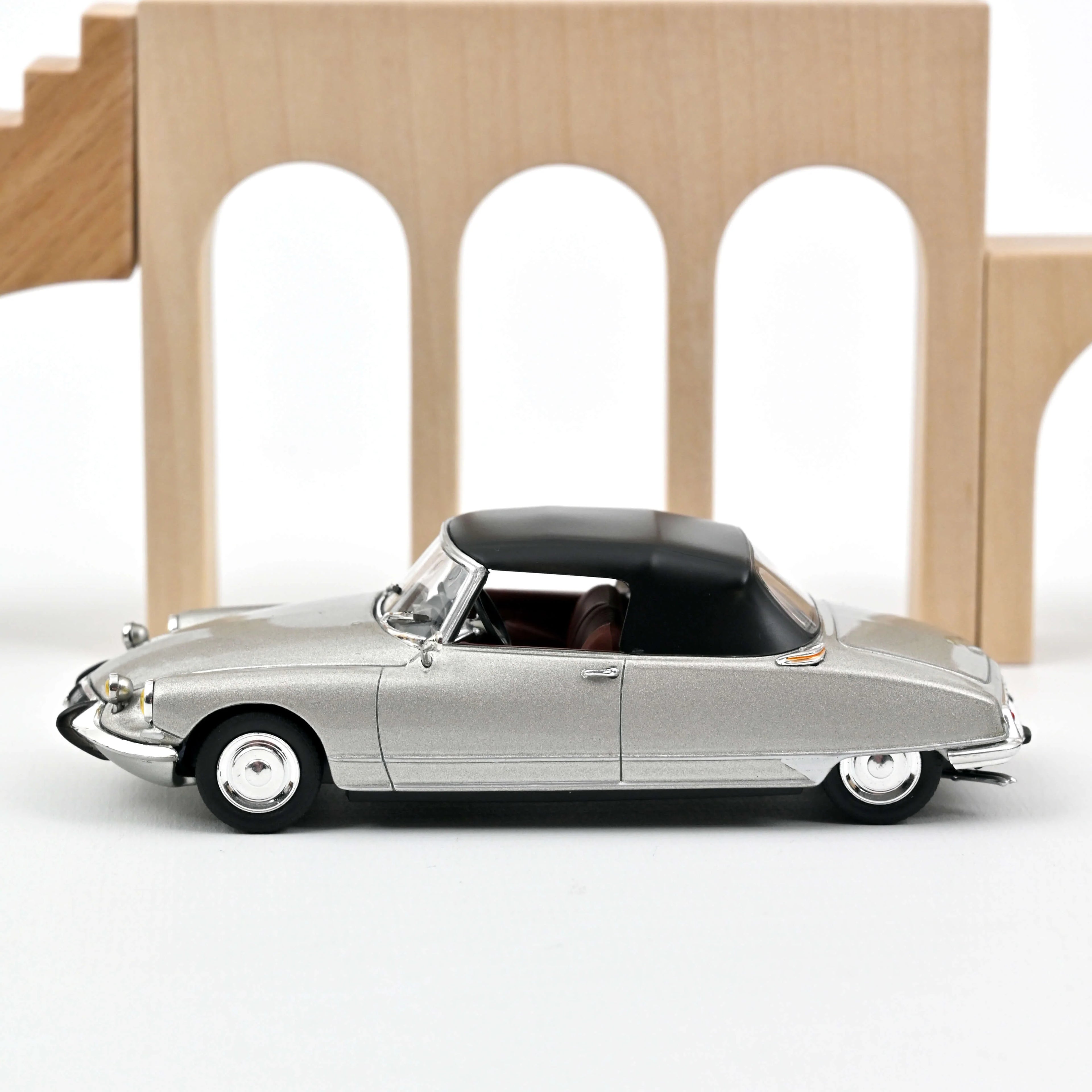 Citroën DS 19 Cabriolet 1965 Gris Nacre 1:43
