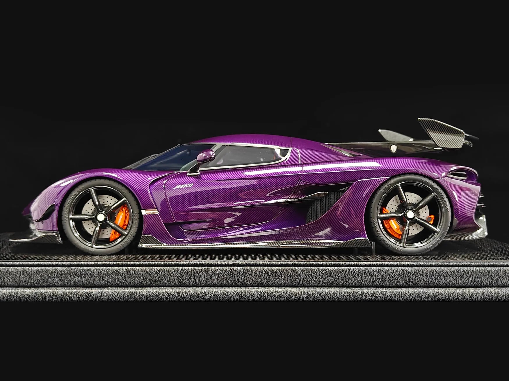 FrontiArt Koenigsegg Jesko 7315 Purple Tinted Carbon - Limited 199 pcs