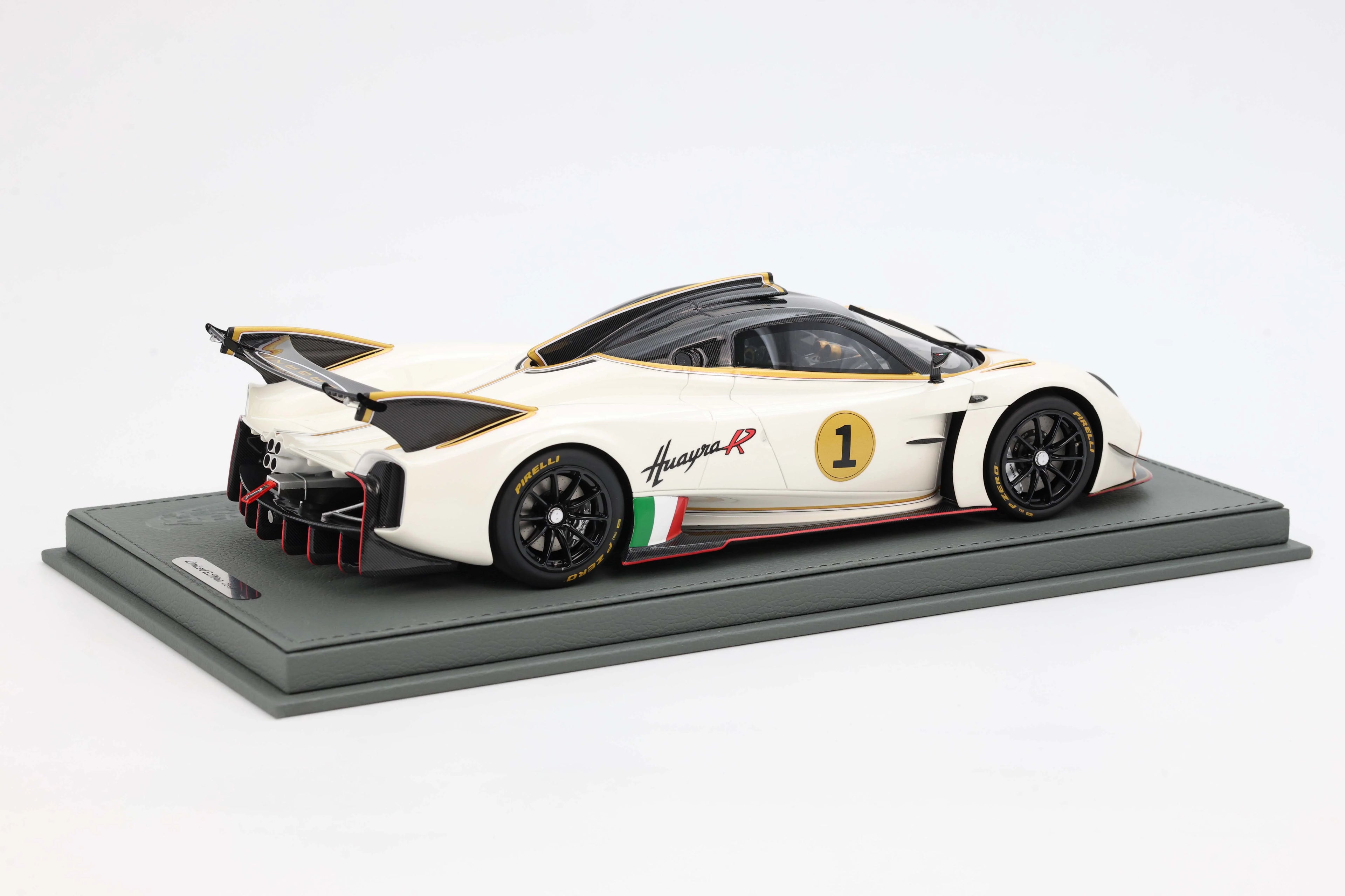 BBR Pagani Huayra R White Benny and Gloss carbon roof - Limited 100 pcs