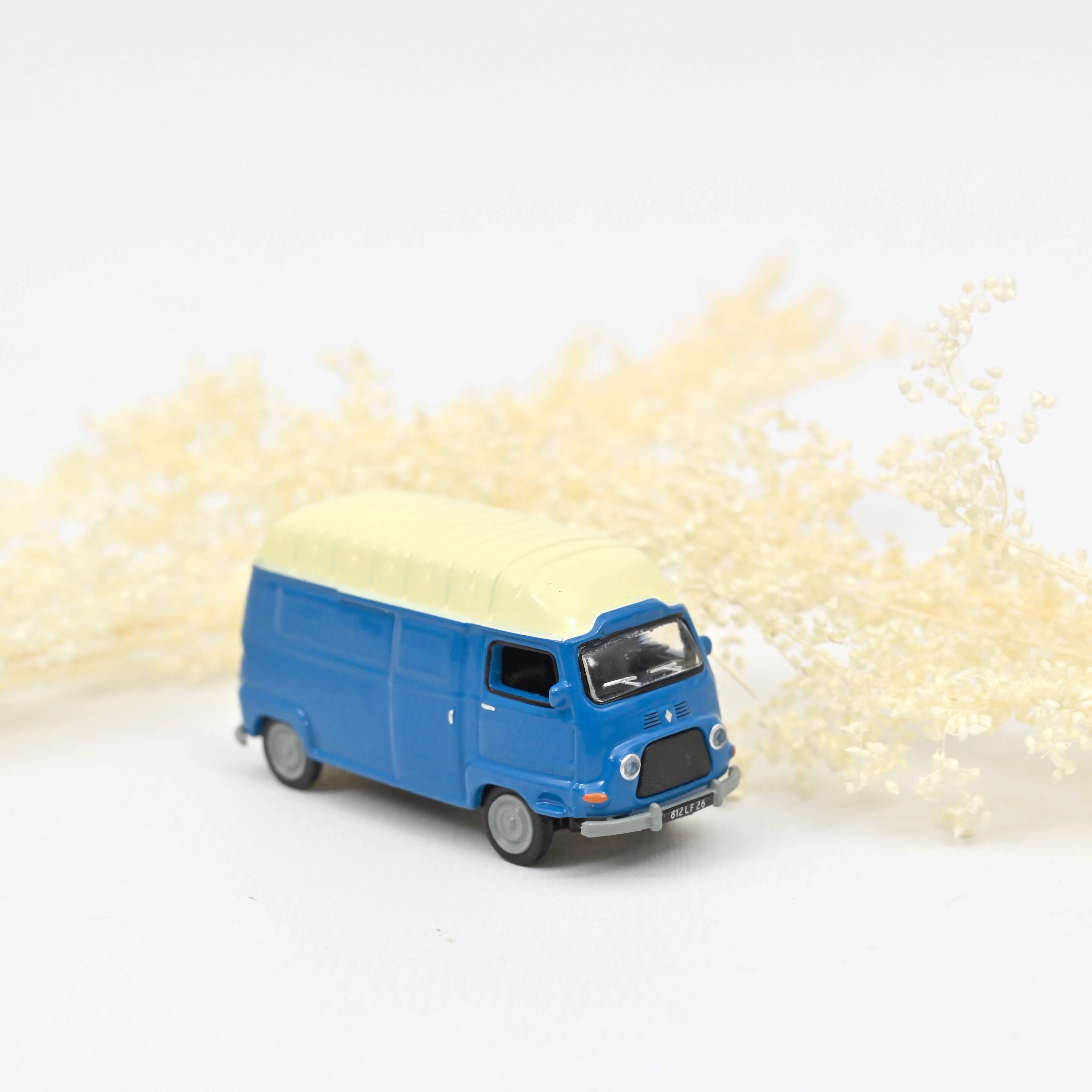 Renault Estafette 1968 Saviem bleu 1:87