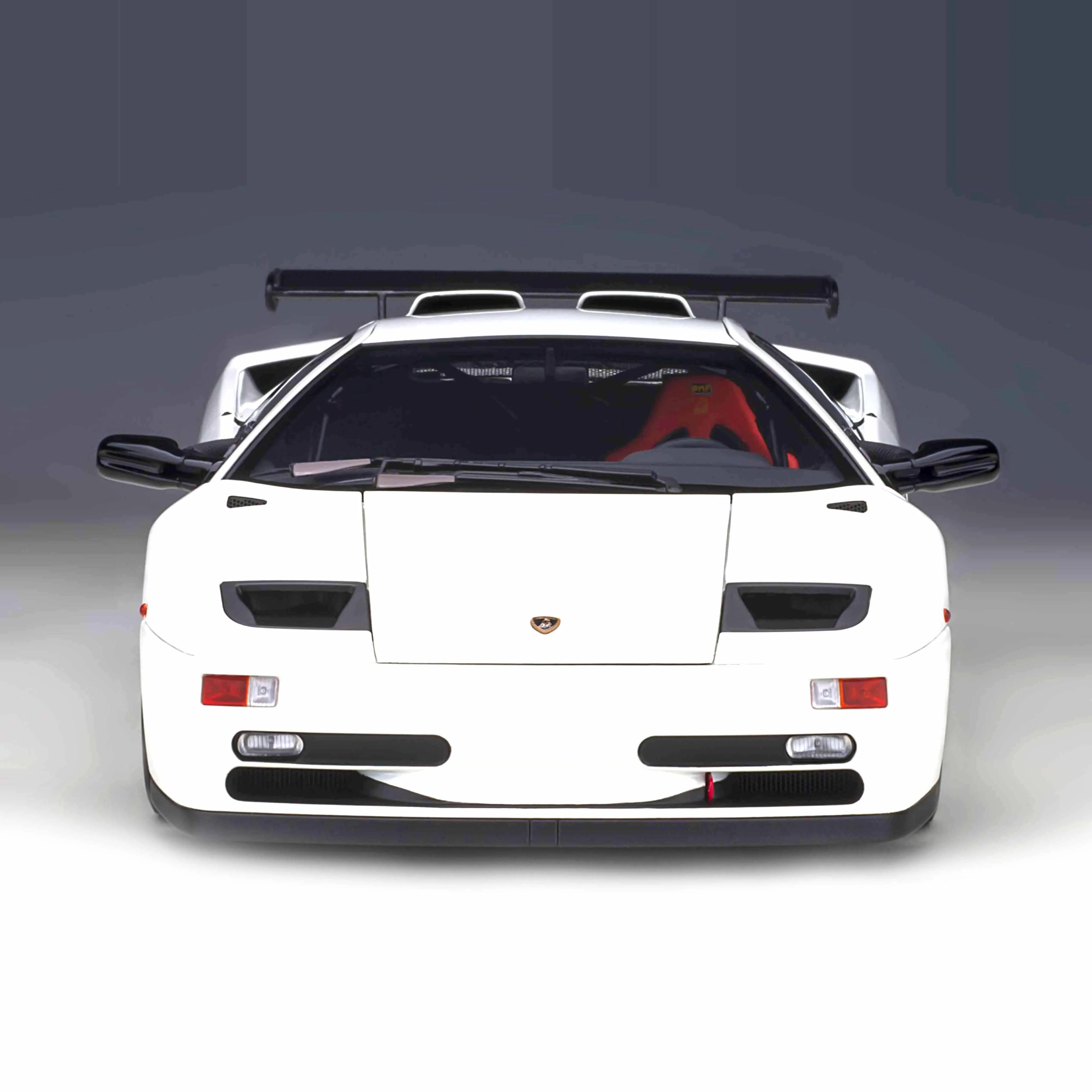 Lamborghini Diablo SV-R Impact White 1:18