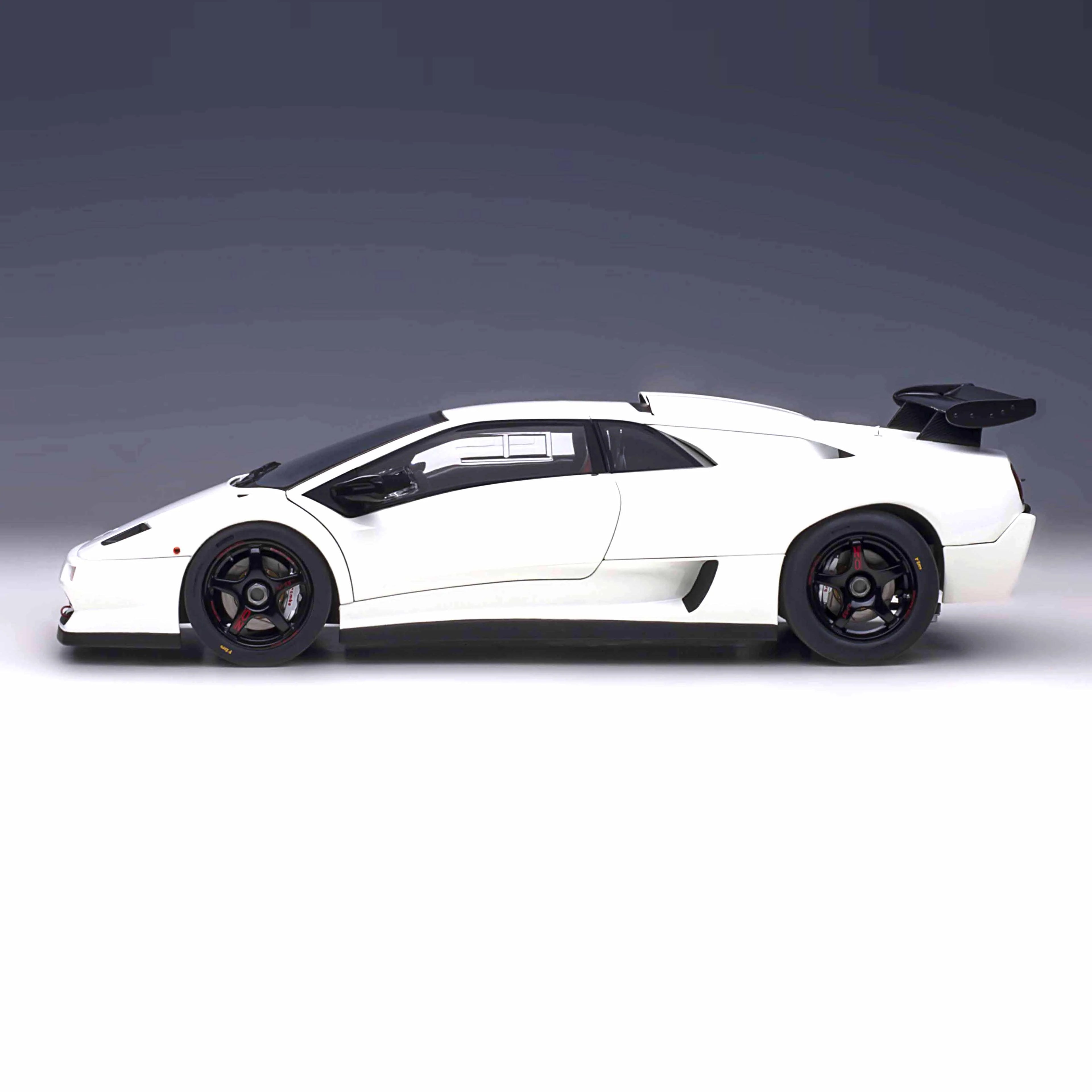 Lamborghini Diablo SV-R Impact White 1:18