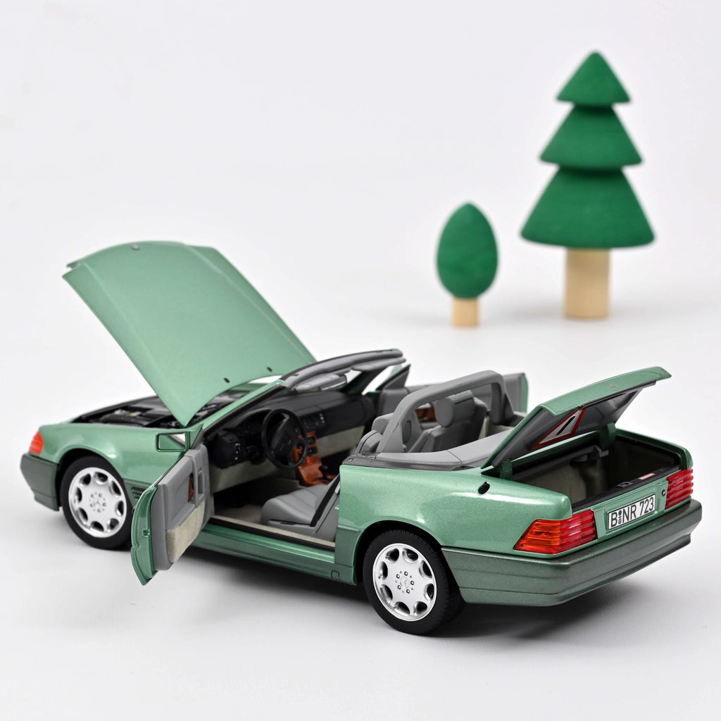 Mercedes-Benz 500 SL 1989 Green metallic 1:18 - 200pcs