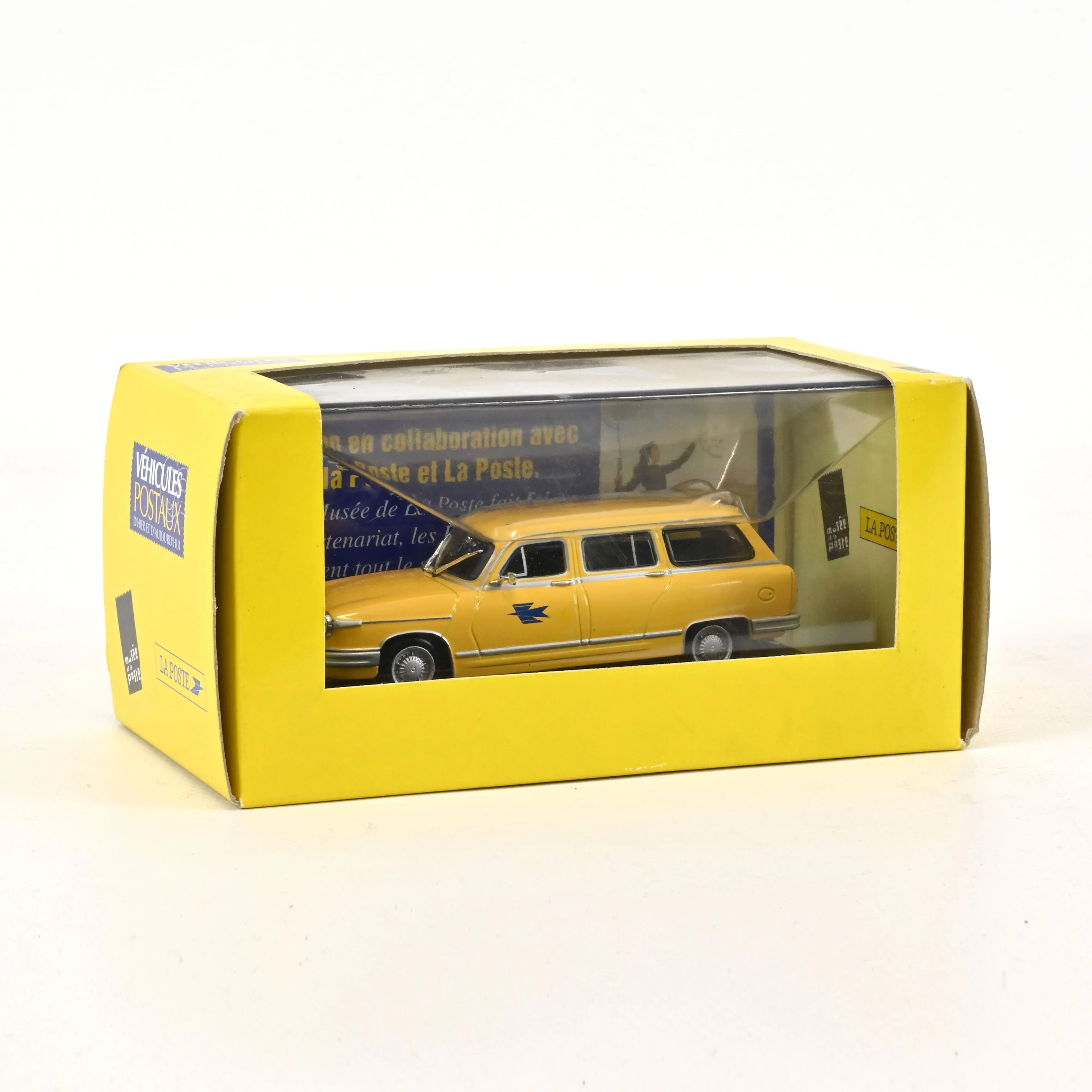 Panhard PL17 Break La Poste 1:43