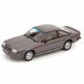 Opel Manta GT/E 1982 Grau met 1/18