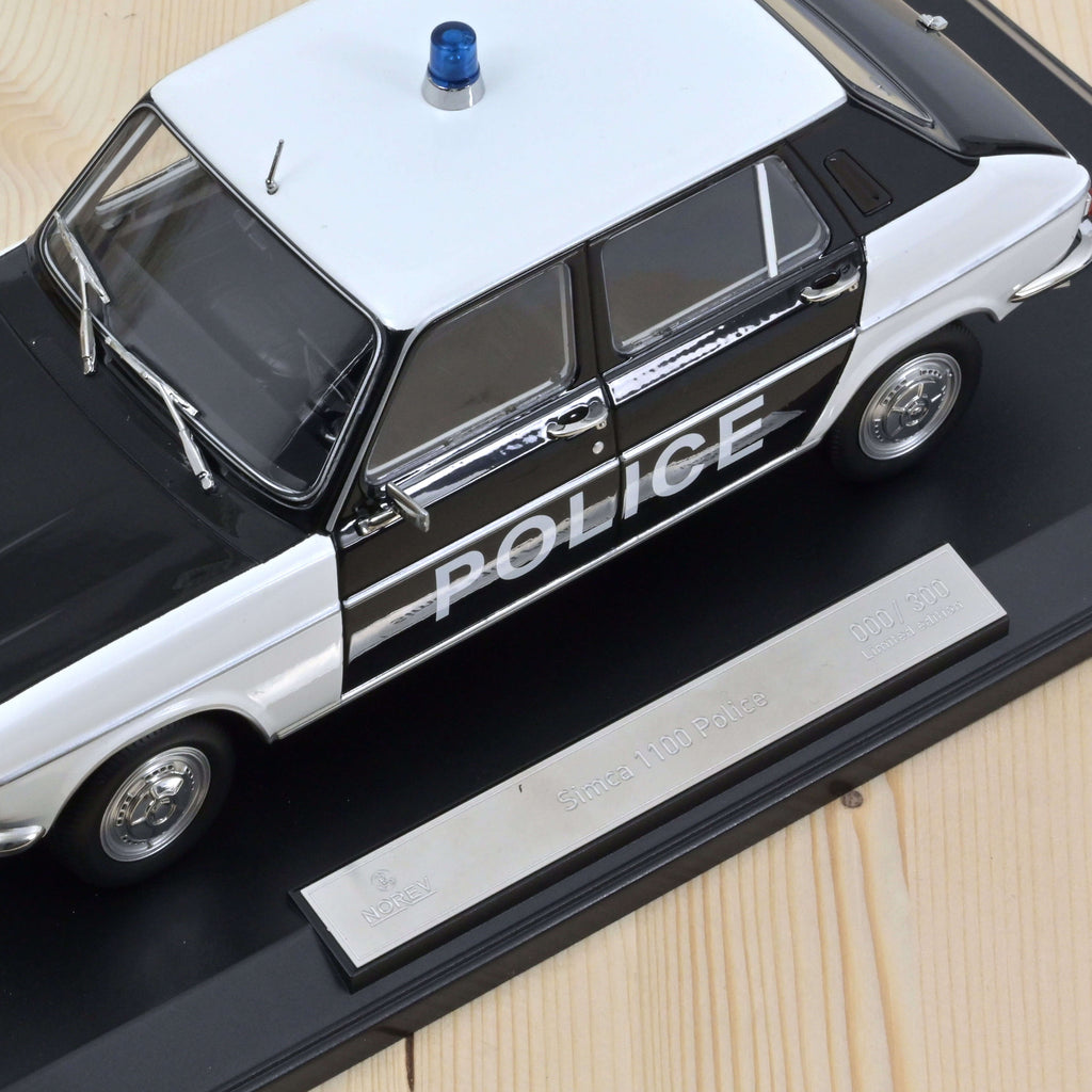Simca 1100 1968 Police 1:18 - 300pcs