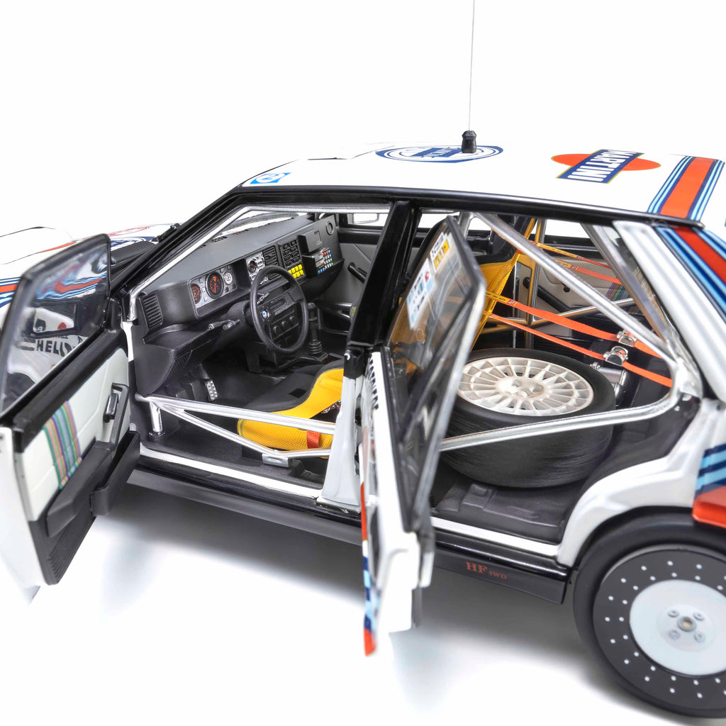 Lancia Delta HF 4WD 1988 Rallye Monte-Carlo LANCIA MARTINI N°3 1/18