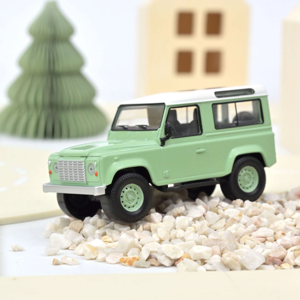 Land Rover Defender 1995 Vert et Blanc Voiture à réaction 1:43