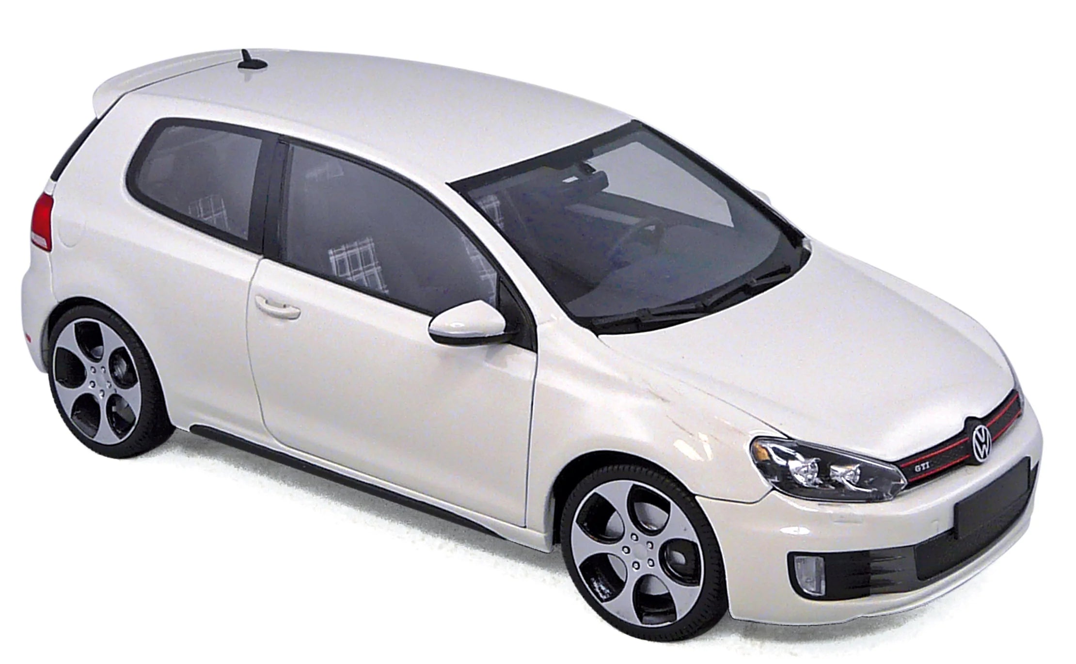 VW Golf GTI 2009 Candy White 1:18