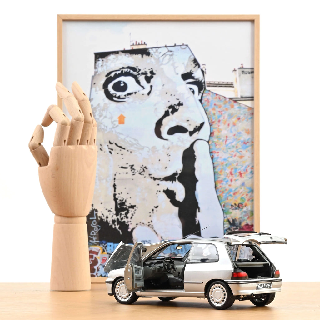 Renault Clio 16S 1992 Eisberg-Grau 1:18