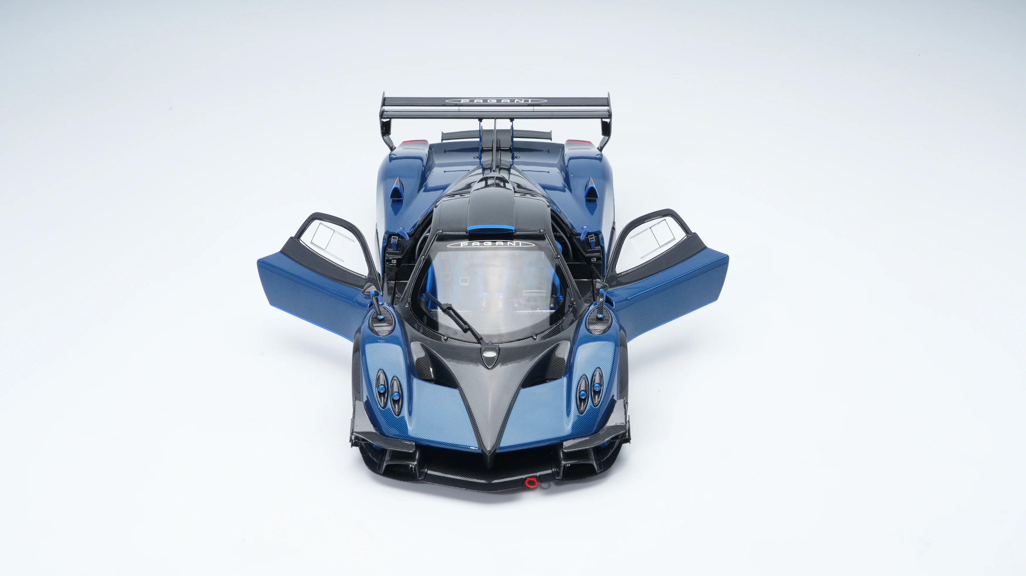 Pre-order BBR Pagani Zonda Revolucion Fully Open, Special Pack - Limited Edition