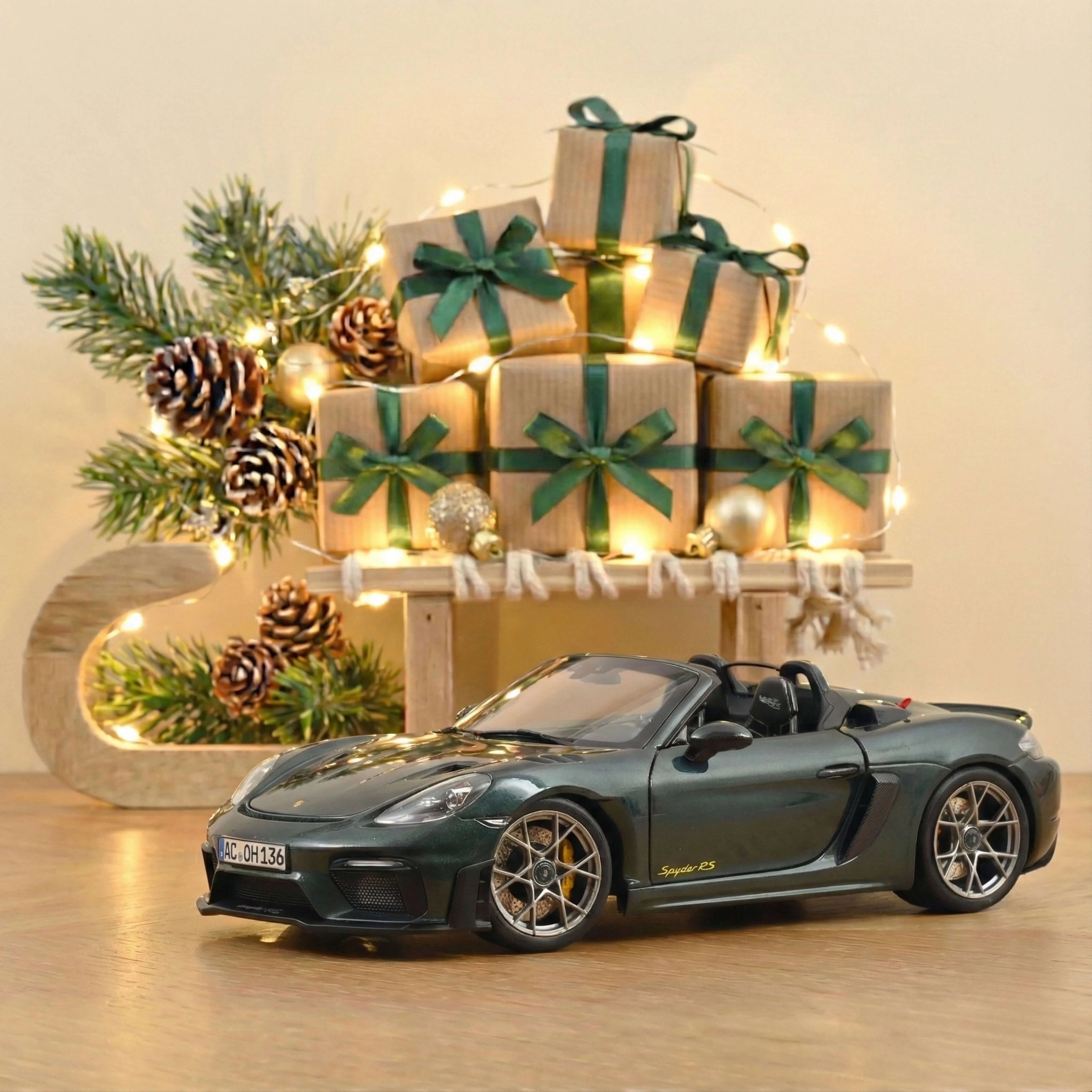 Porsche 718 Spyder RS w/ Weissach Pack 2023 Forest Green 1:18