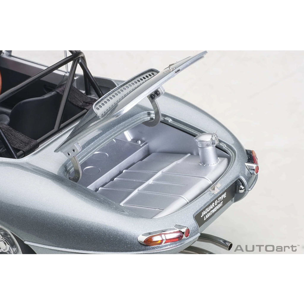 Jaguar Lightweight E-Type 2015 Silver 1:18