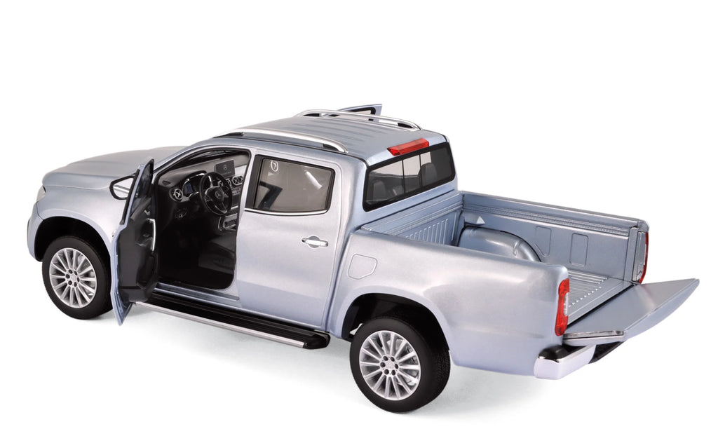 Mercedes-Benz X-Klasse 2017 Silber 1:18
