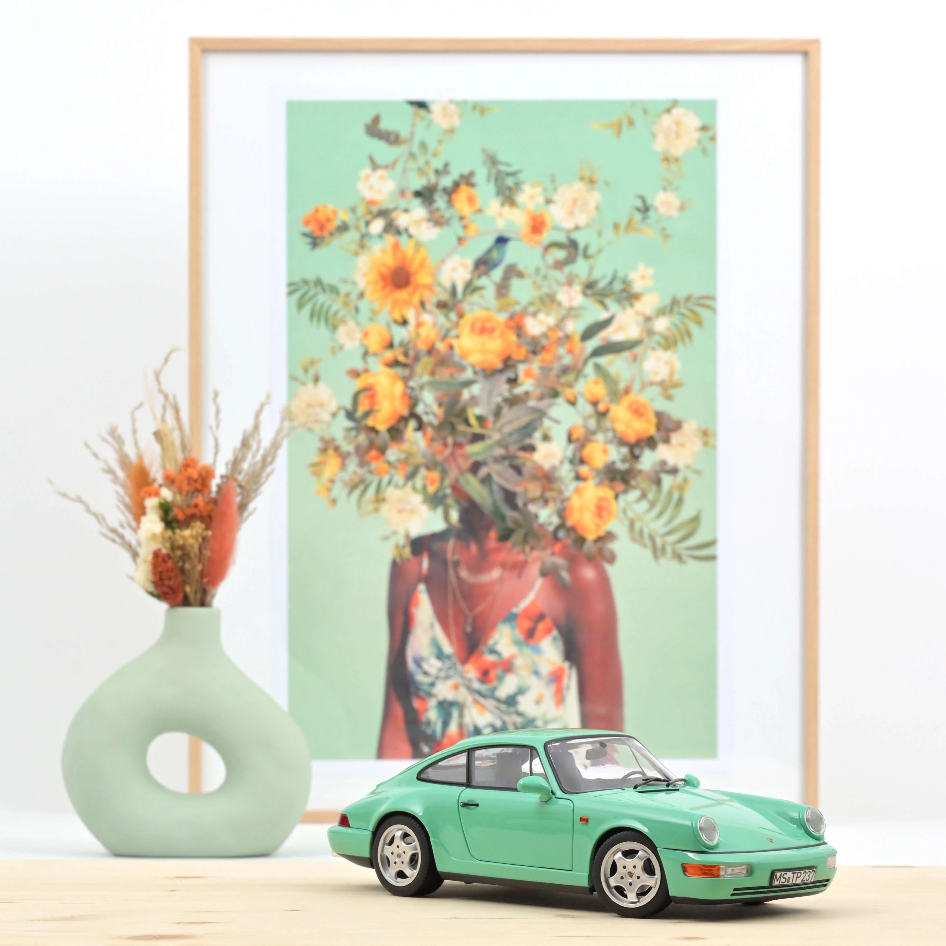 Porsche 911 Carrera 2 1992 Mintgrün 1:18