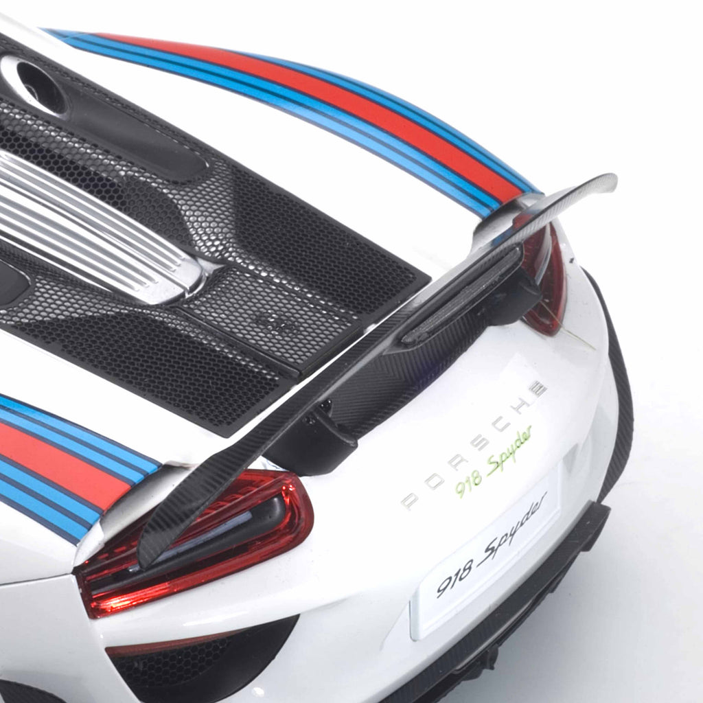 Porsche 918 Spyder 2013 White with Martini Logo 1:18