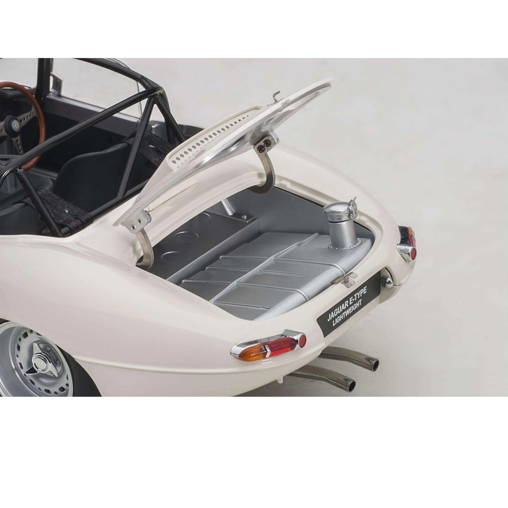 Jaguar E-Type Lightweight 2015 White 1/18